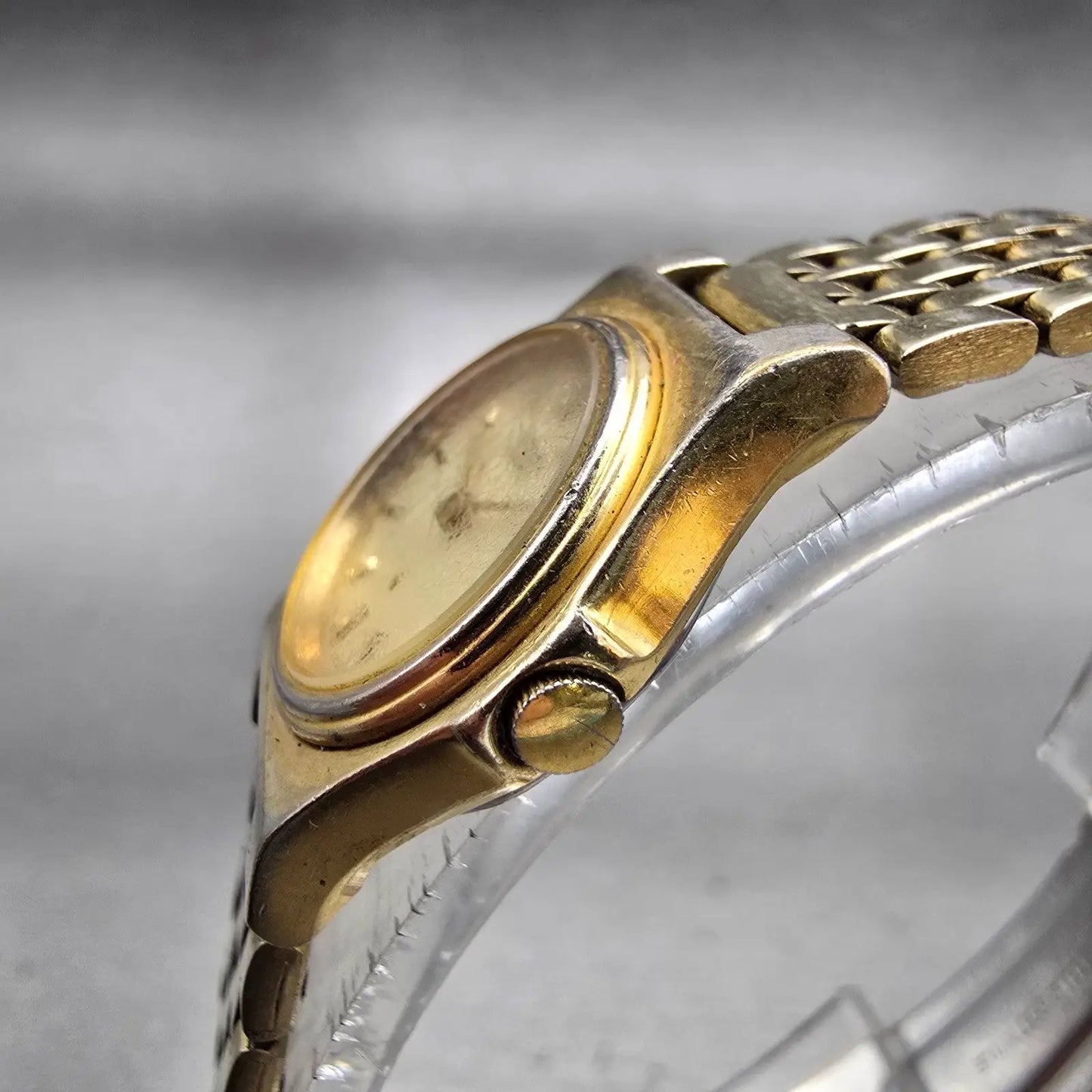 Citizen CQ Watch Women 20mm Champagne Dial Gold Tone Round 3220-916719 New Batt2