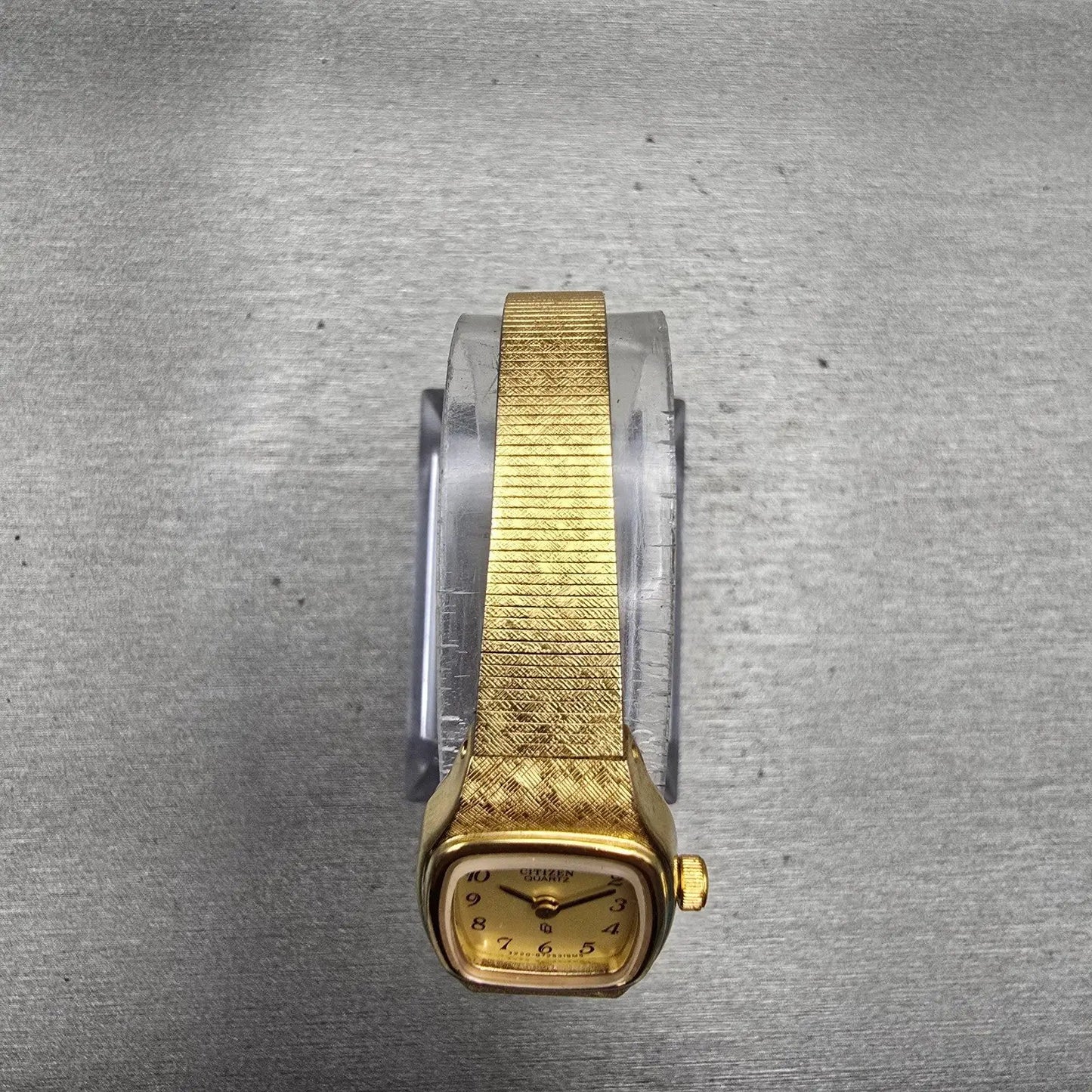 Citizen CQ Watch Women 17mm Gold Dial Gold Tone Rectangle 3220-891449 New Batt4
