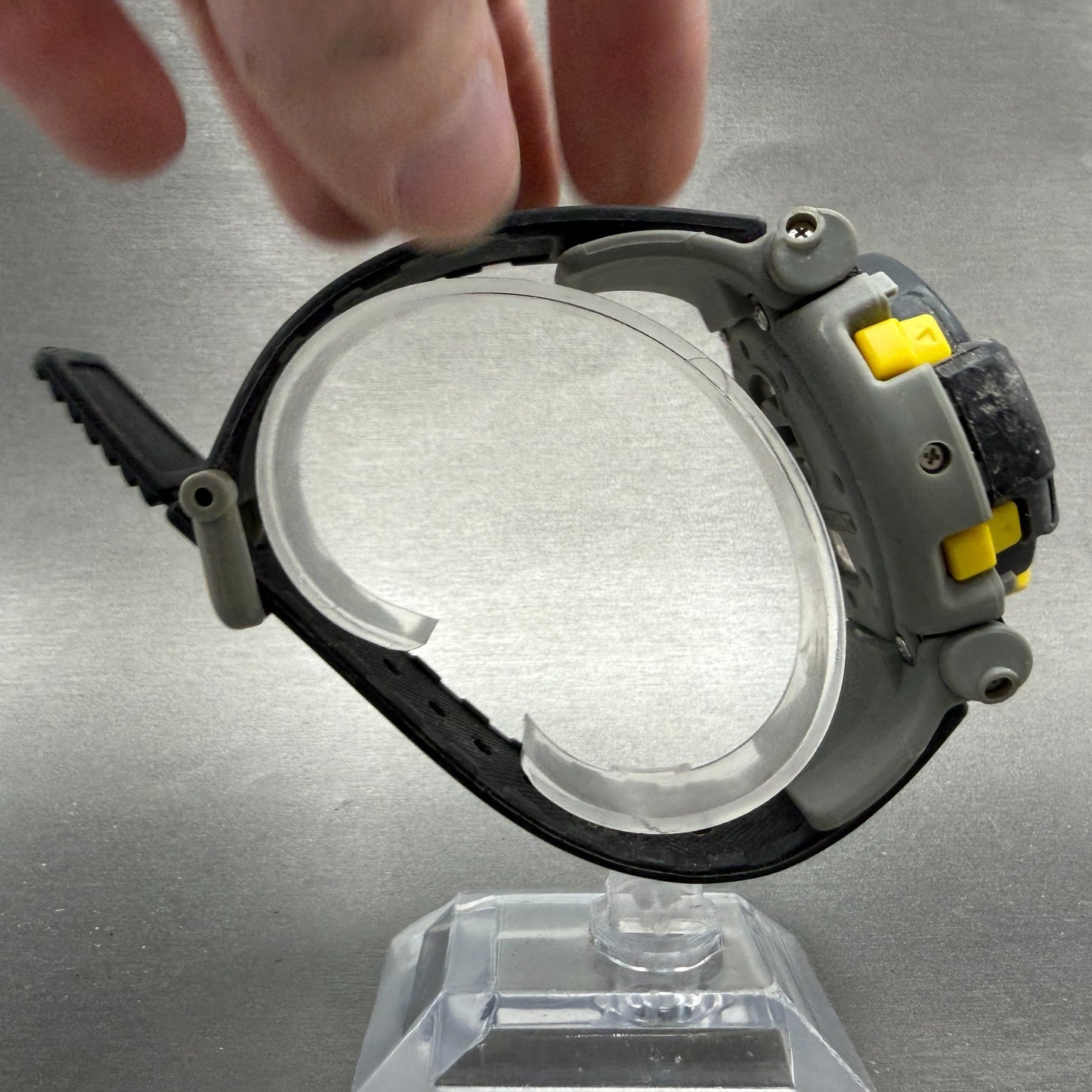 Casio G-Shock DW-002 Watch Men 48mm Digital Black Yellow Round Fox Fire New Batt8