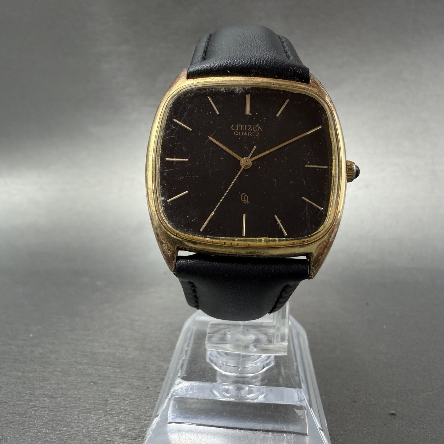 Citizen CQ Watch Men 32mm Black Dial Gold Tone Recatngle 4-795547 New Battery5