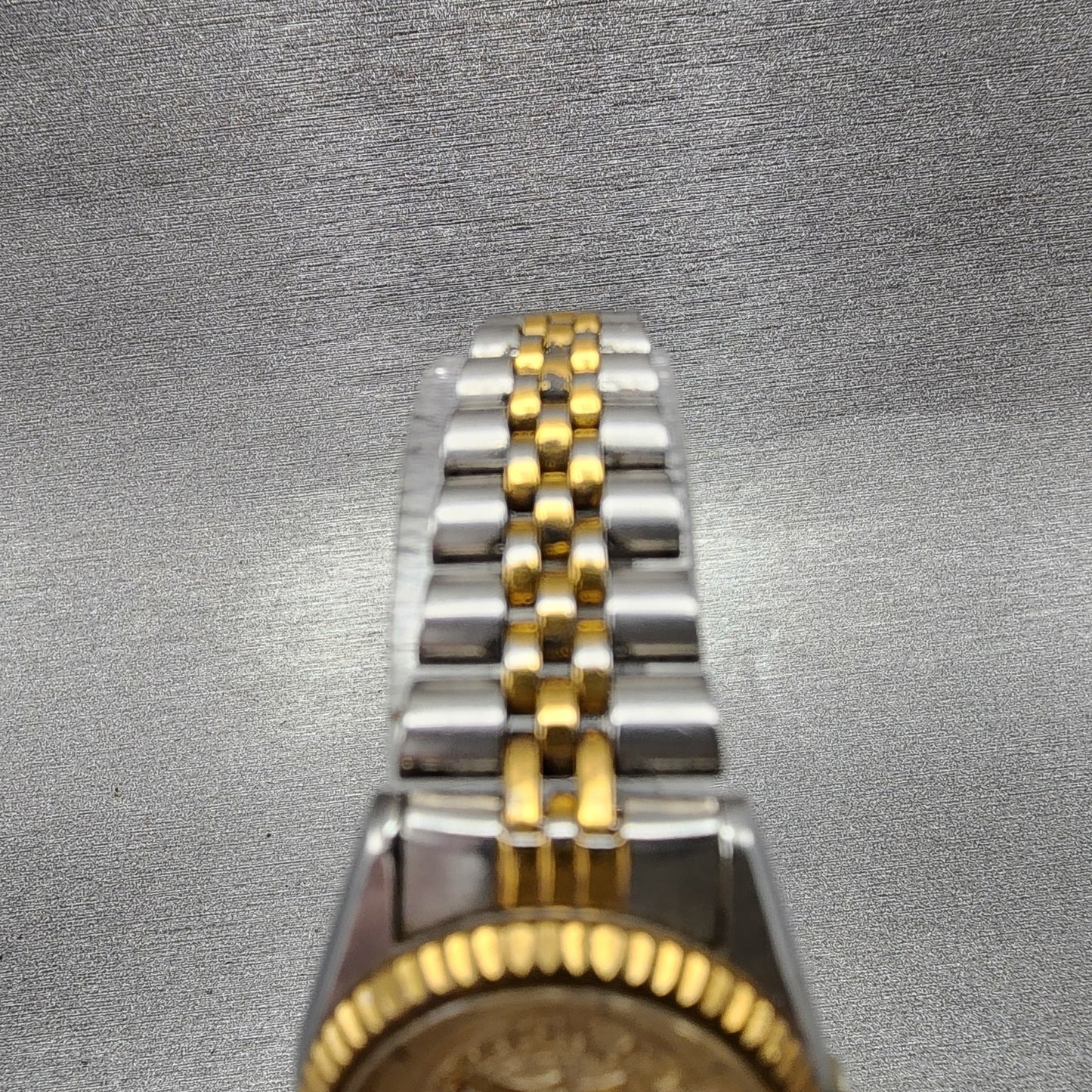 Seiko Watch Women 24mm Gold Dial Two Tone Daydate 7N830049 UT Austin New Batt4