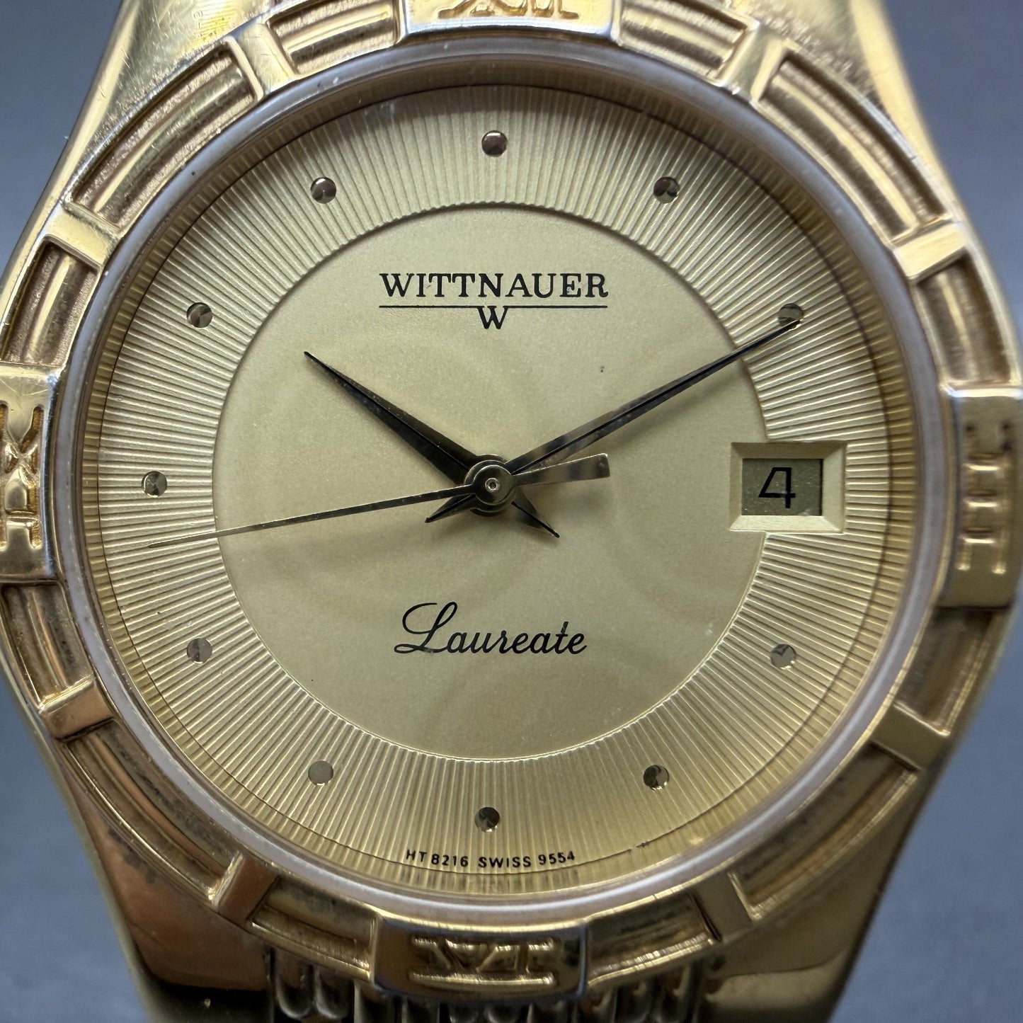 Wittnauer Laureate Watch Men 33mm Gold Dial Gold Tone Date Round New Battery1