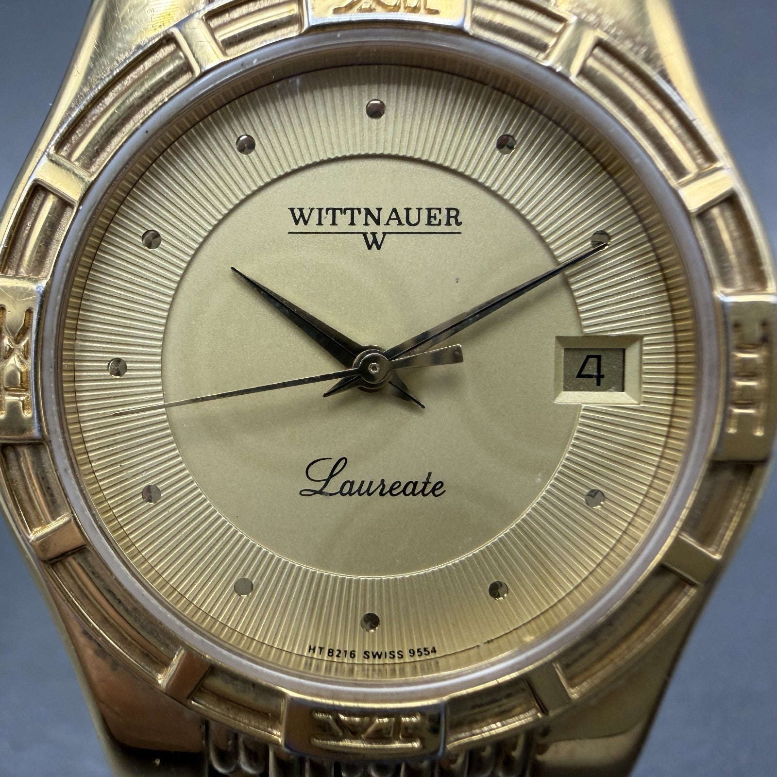 Wittnauer Laureate Watch Men 33mm Gold Dial Gold Tone Date Round New Battery1