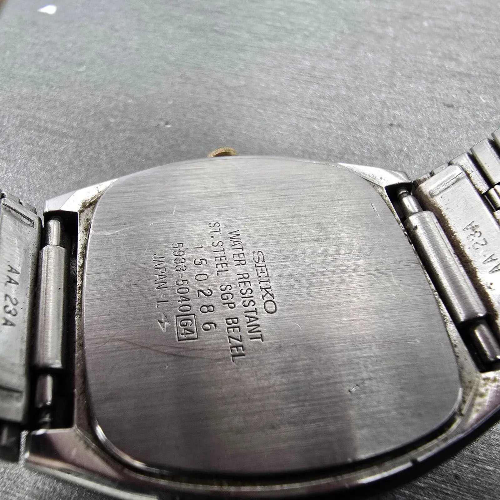 Seiko Watch Men 32mm Champagne Dial Two Tone Daydate 5933-5040 PARTS10