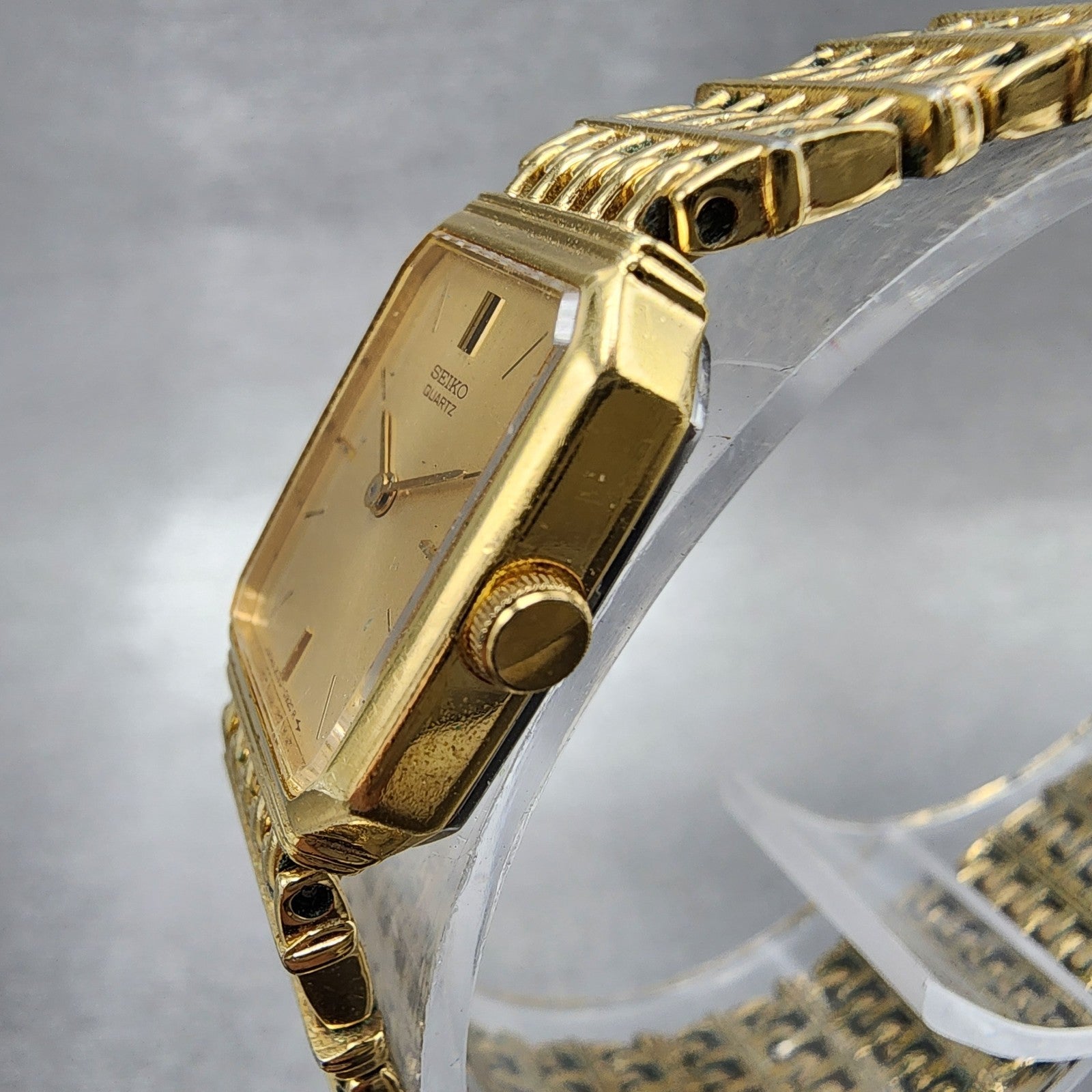 Seiko Tank Watch Women 16mm Champagne Dial Gold Tone 2c205449 New Battery2