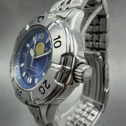Casio Moonphase Dive Watch Women 31mm Blue Dial Steel Date Round LD-738 NewBat2