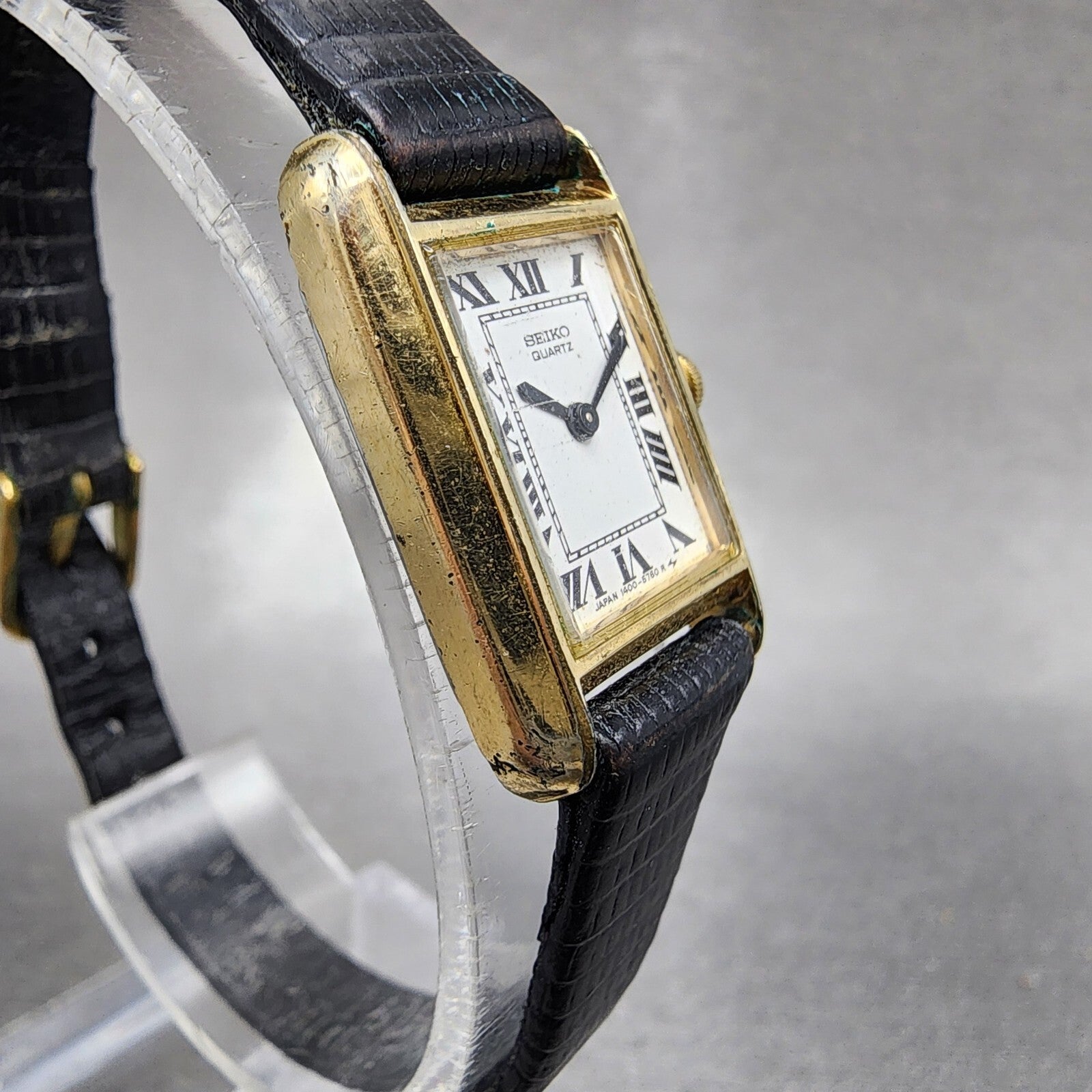 Seiko Tank Watch Women 17mm White Dial Gold Tone Rectangle 14008069 New Battery3
