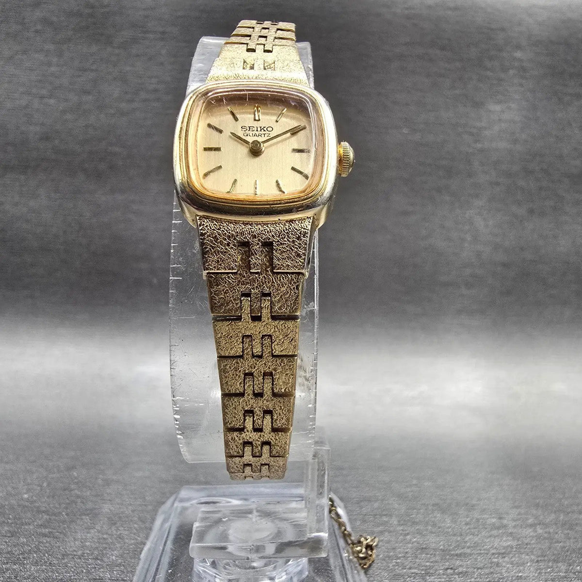 Seiko Watch Women 17mm Champagne Dial Gold Tone Rectangle 5420-5079 New Batt VTG5