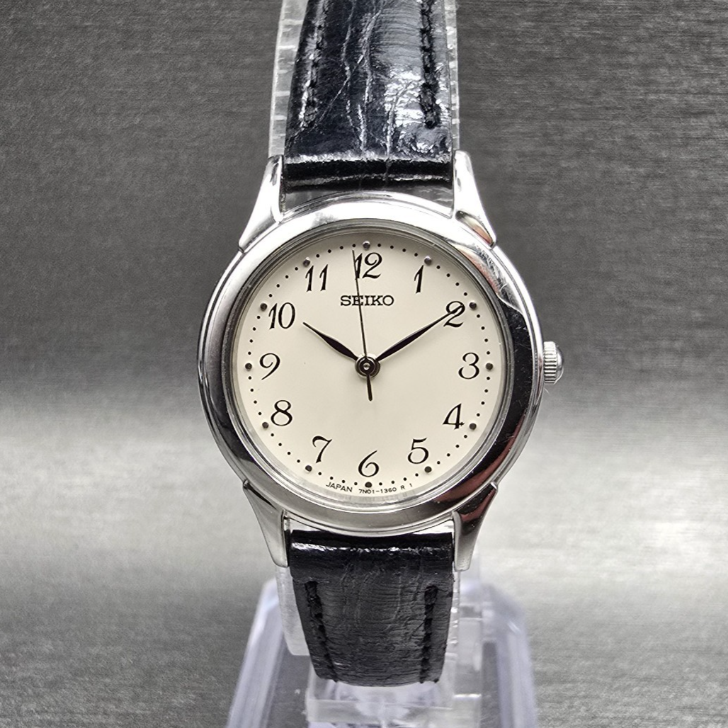 Seiko Watch Women 25mm Ivory Dial Silver Tone Round 7N01-6881 New Battery0