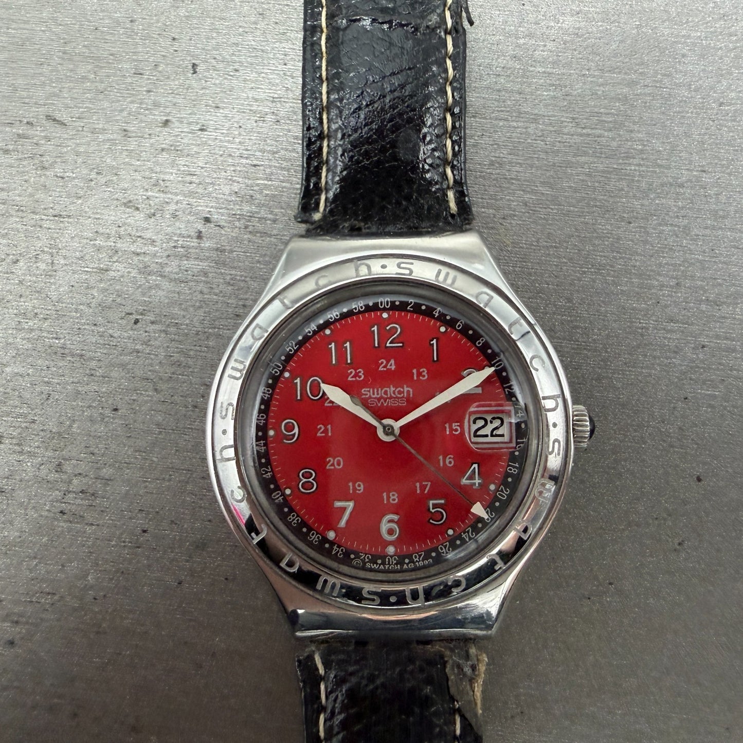 Swatch Irony Happy Joe Red Watch Men 38mm Red Dial Steel Date Round New Battery0