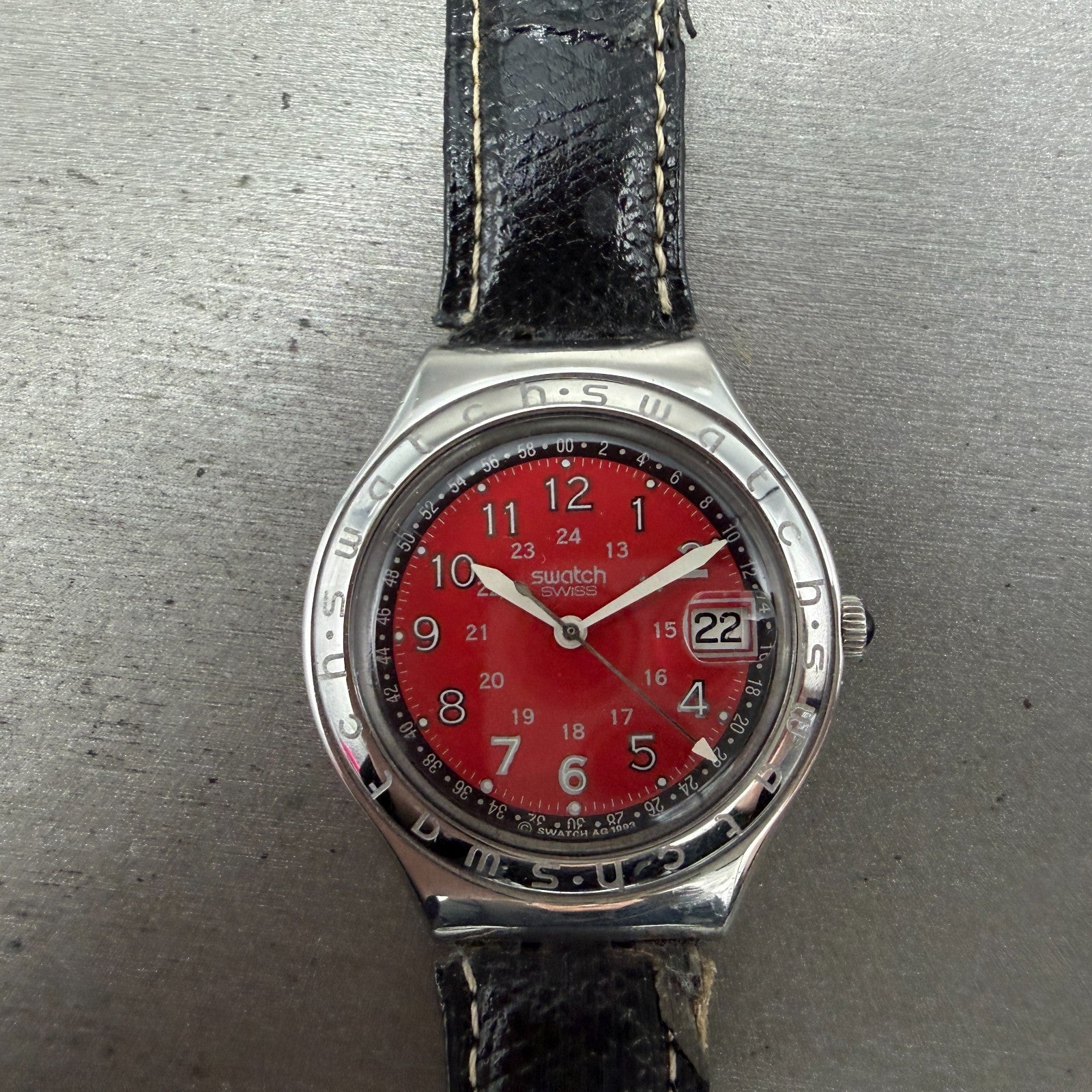 Swatch Irony Happy Joe Red Watch Men 38mm Red Dial Steel Date Round New Battery0