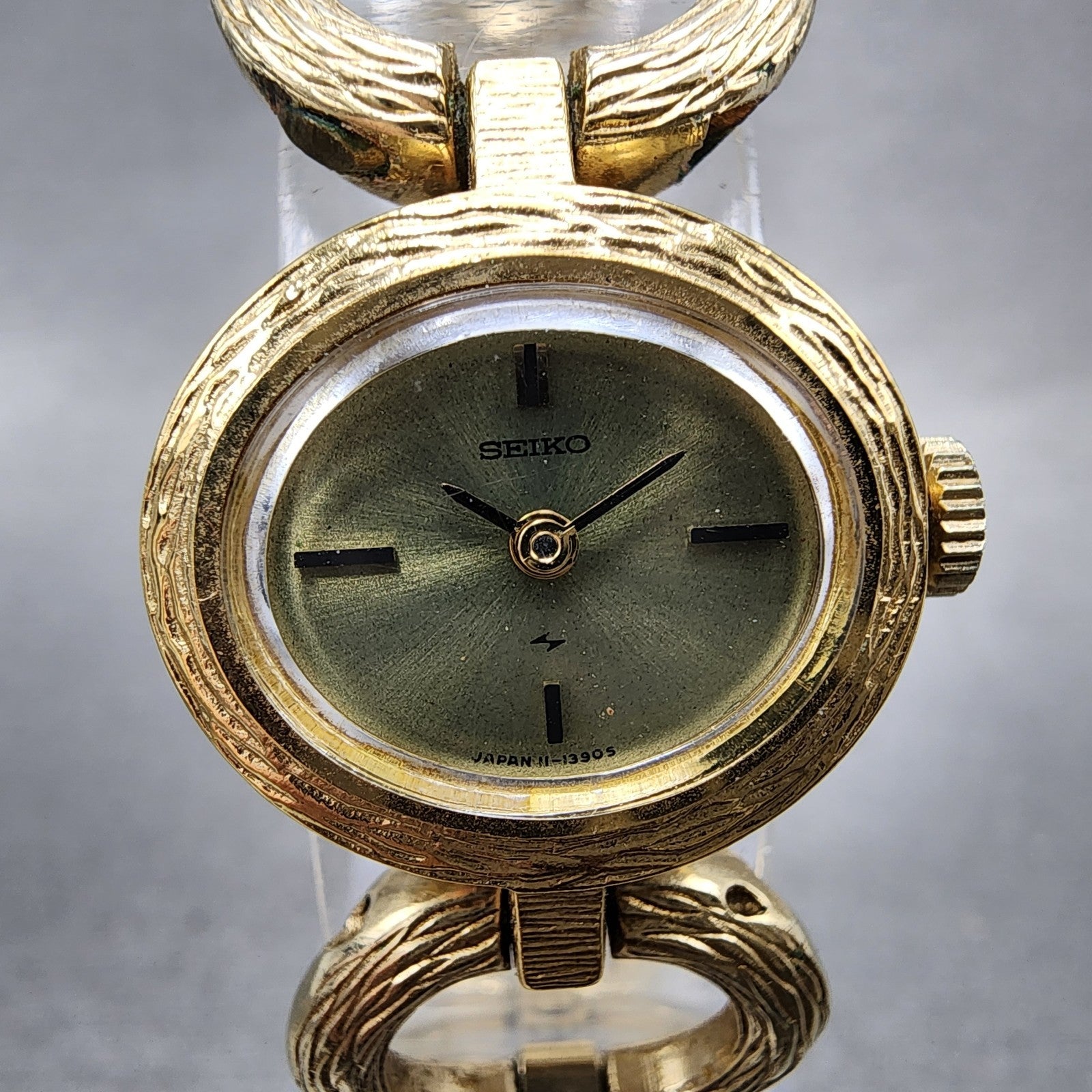 Seiko Watch Women 20mm Champagne Dial Gold Tone Manual Wind Round 117510 Runs1
