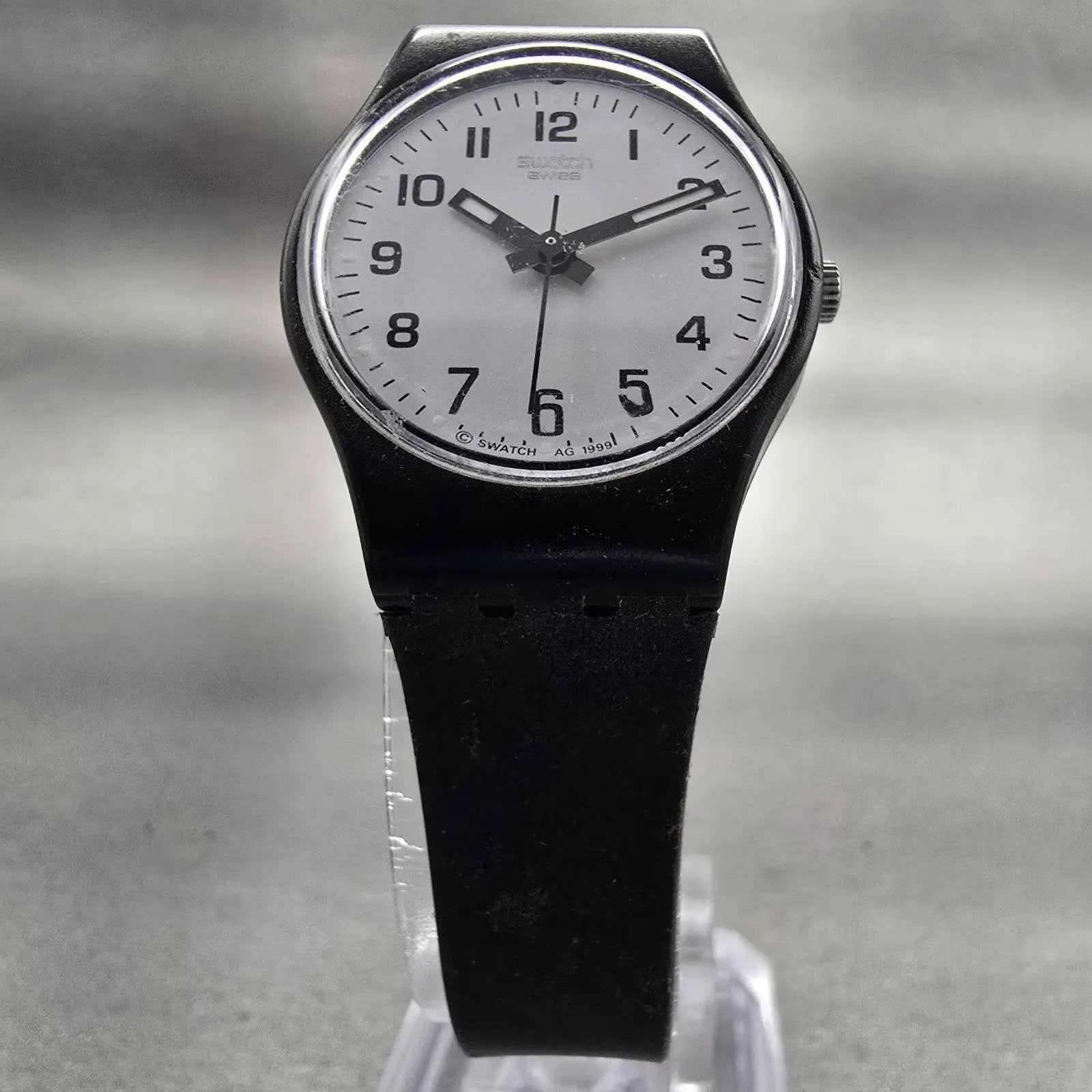 Swatch SOMETHING NEW Watch Women 25mm White Dial Black Case Round LB153 New Batt5