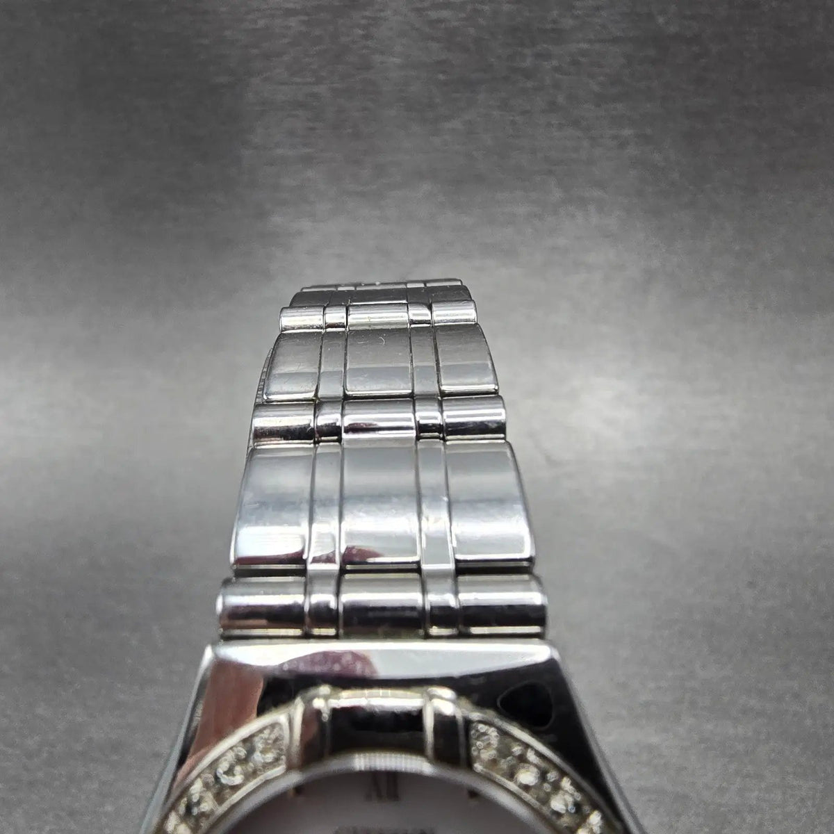 Citizen Eco-Drive Watch Women 26mm Silver Dial Silver Tone E030-H26639 Runs JP4