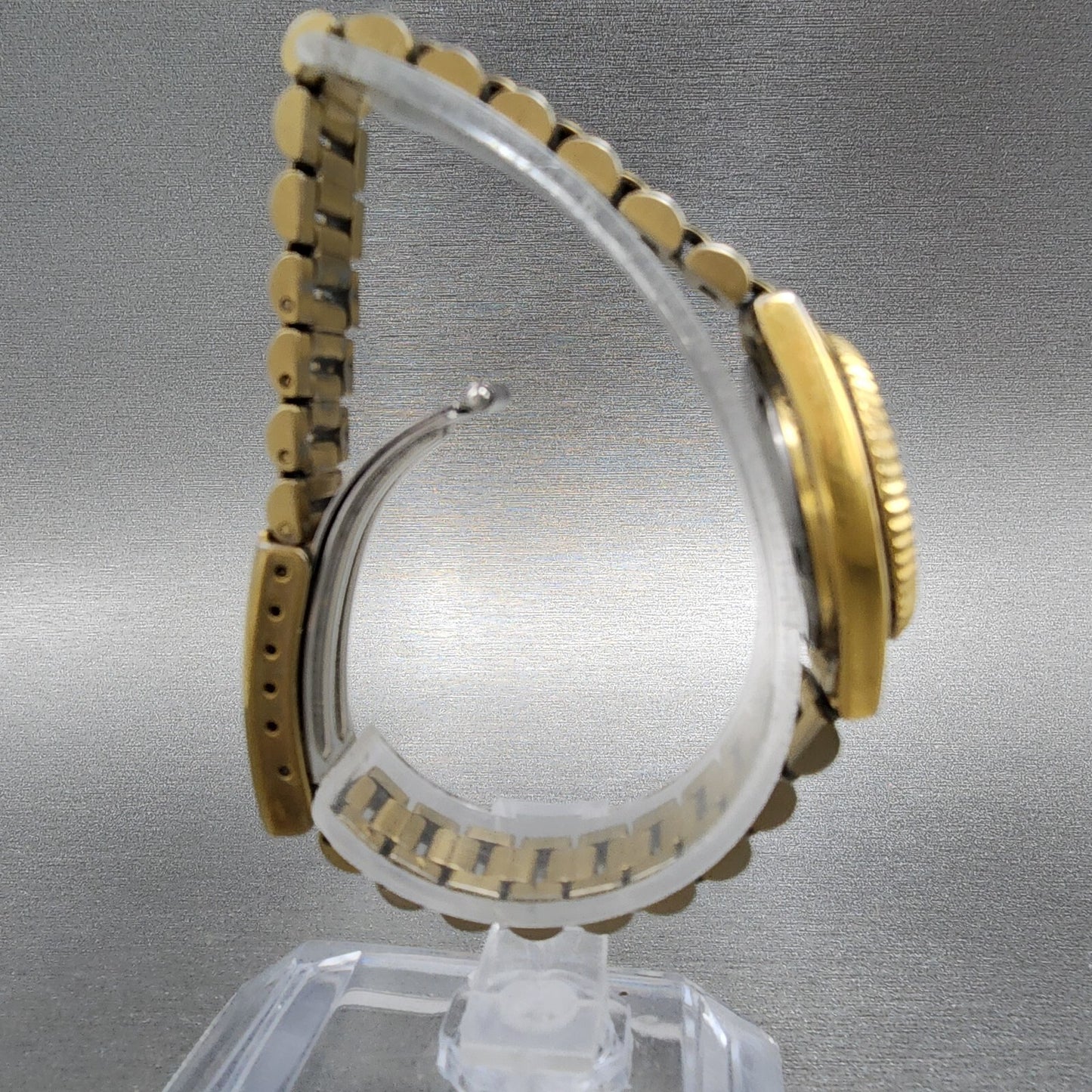 Seiko Watch Women 25mm Gold Dial Gold Tone Daydate Round 7N830041 New Battery8