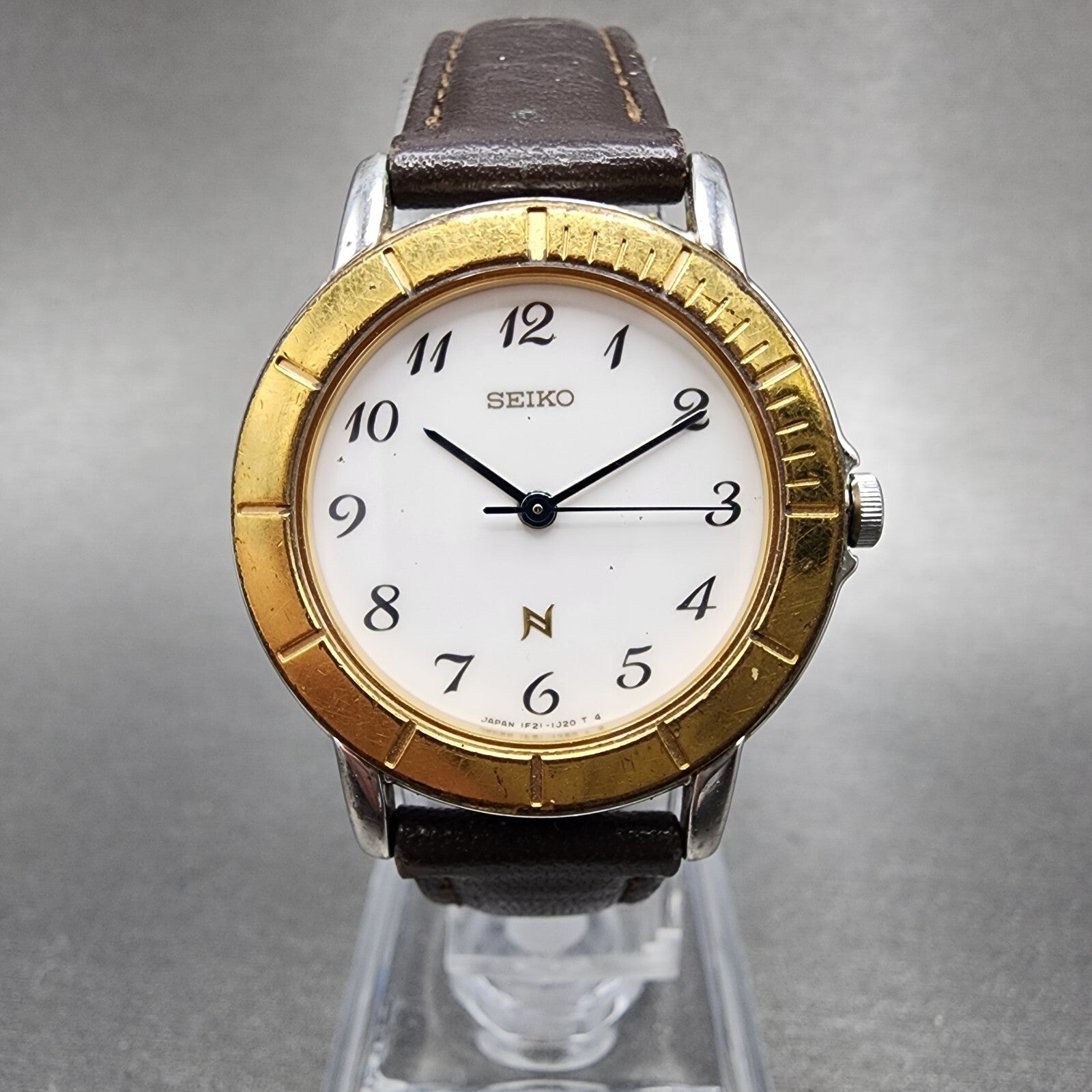 Seiko Watch Women 29mm White Dial Two Tone 1f210k90 New Battery0