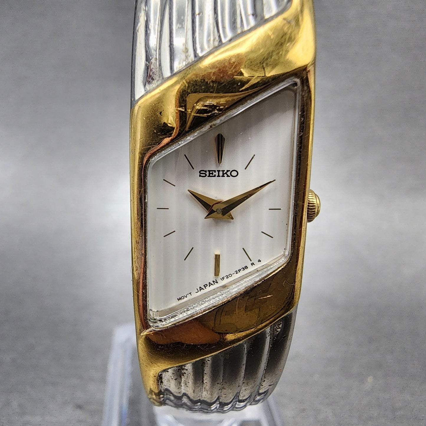 Seiko Tank Watch Women 15mm White Dial Two Tone Rectangle 1f206f60 New Battery1