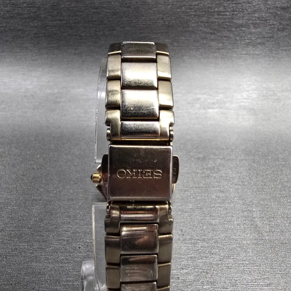 Seiko Watch Women 26mm White Dial Two Tone Date Round 7N82-0BE0 New Battery7