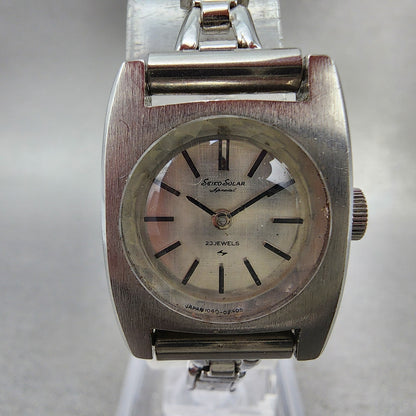 Seiko Solar Special Watch Women 20mm Silver Dial Silver Tone Rectangle READ!!!!1