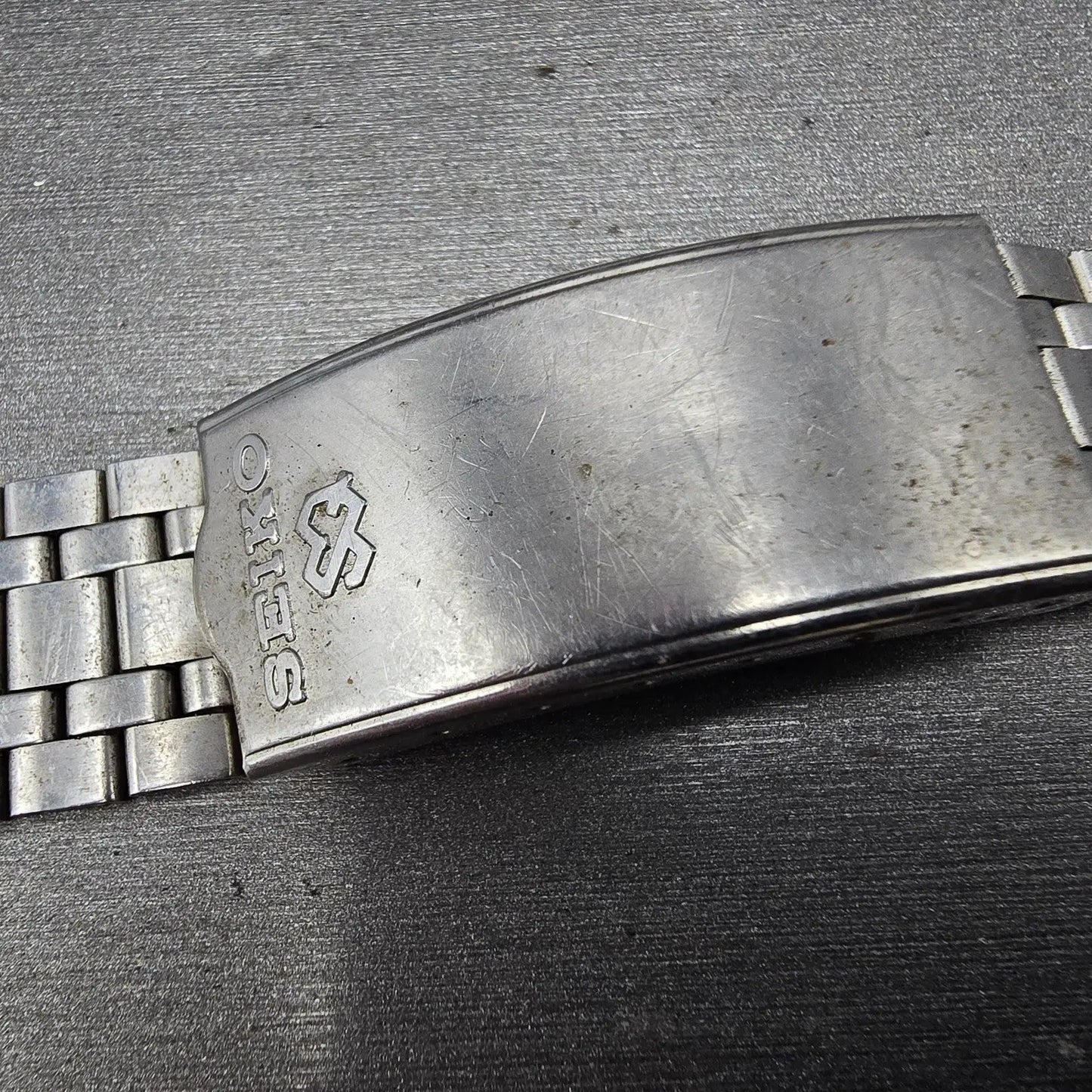 Seiko SQ Bracelet 20mm Stainless Steel Silver Tone Tri Folding Clasp VTG 610503
