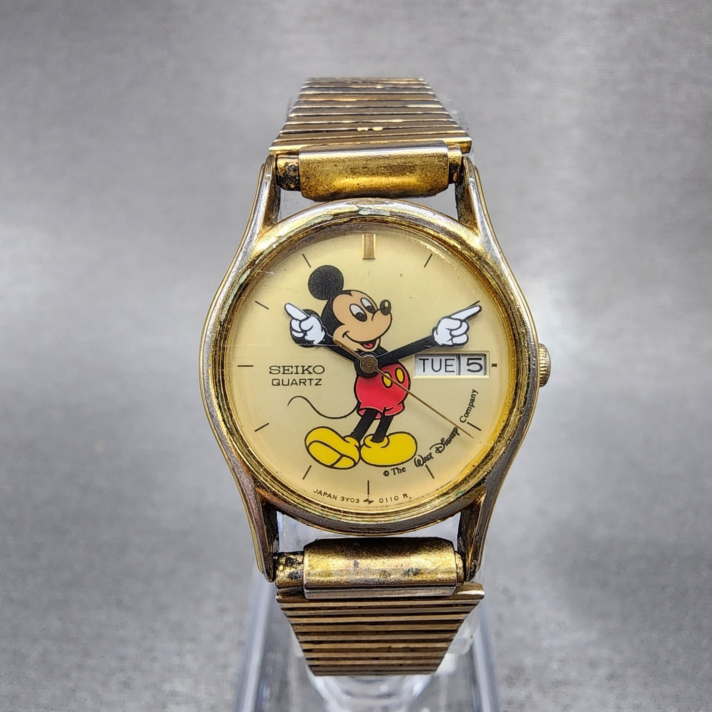 Seiko Mickey Mouse Watch Women 22mm Champagne Dial Gold Tone Daydate New Battery0