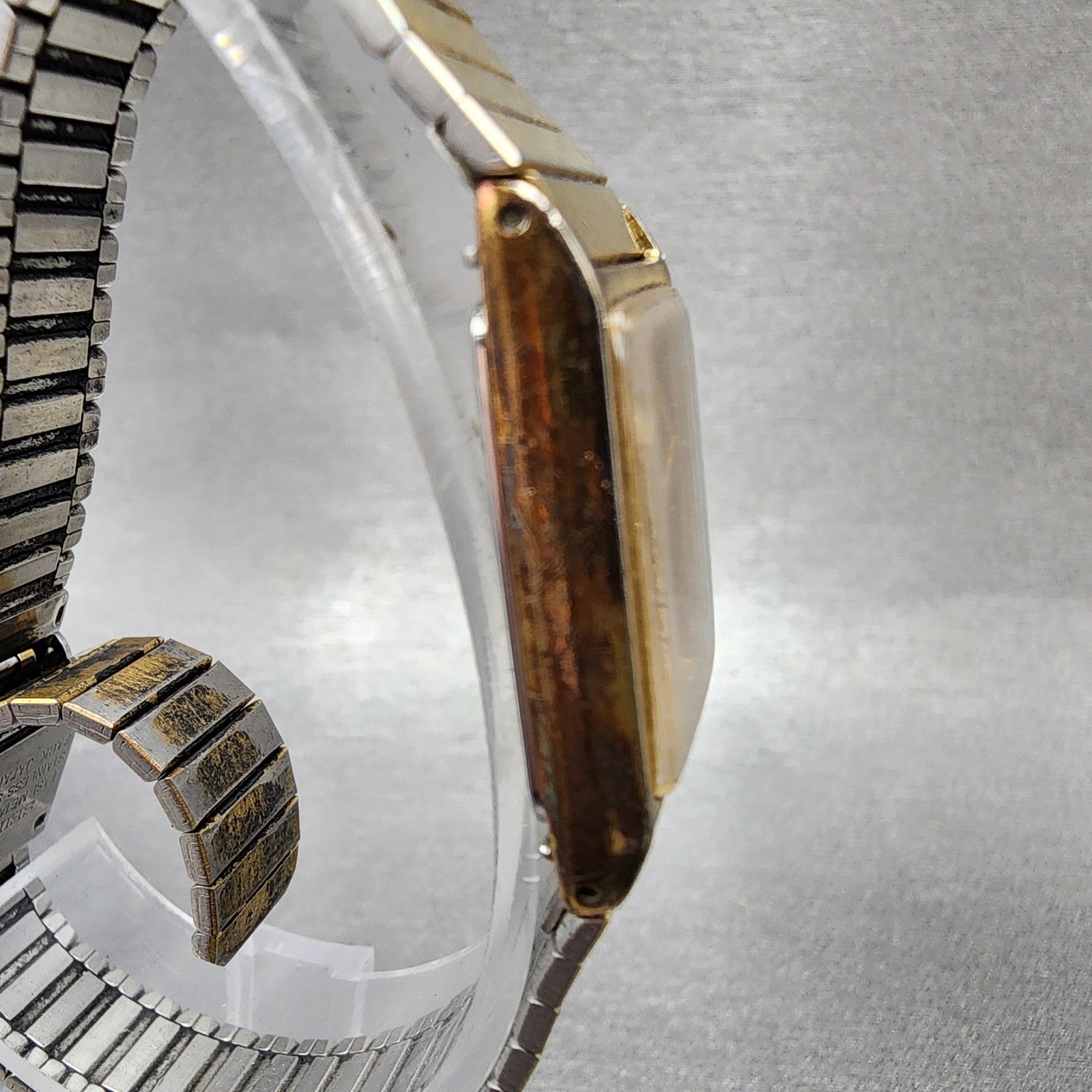 Seiko Tank Watch Women 17mm Champagne Dial Gold Tone Rectangle 2C20-5830 New Bat3