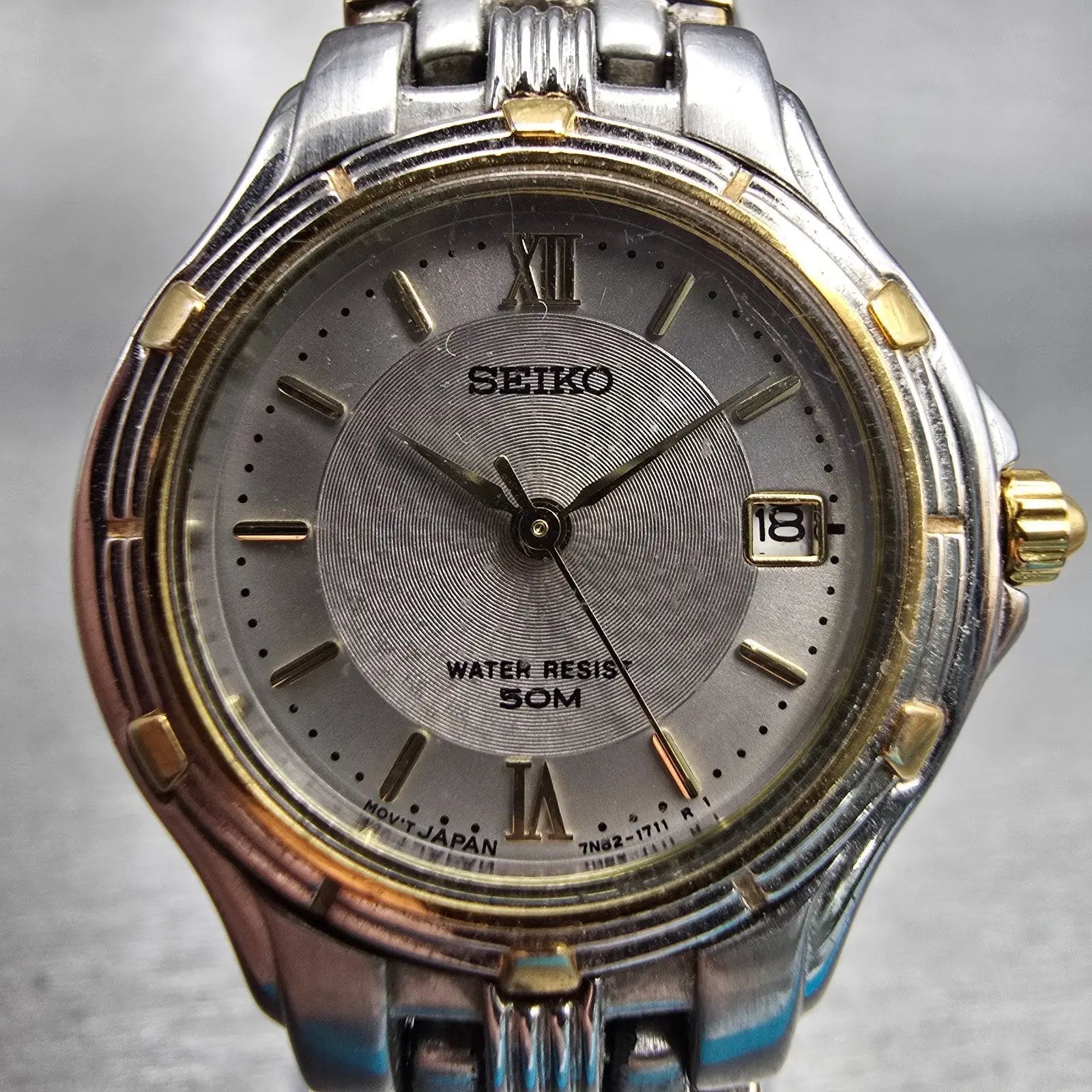 Seiko Watch Women 26mm Silver Dial Two Tone Date Round 7n82-0789 New Battery VTG1