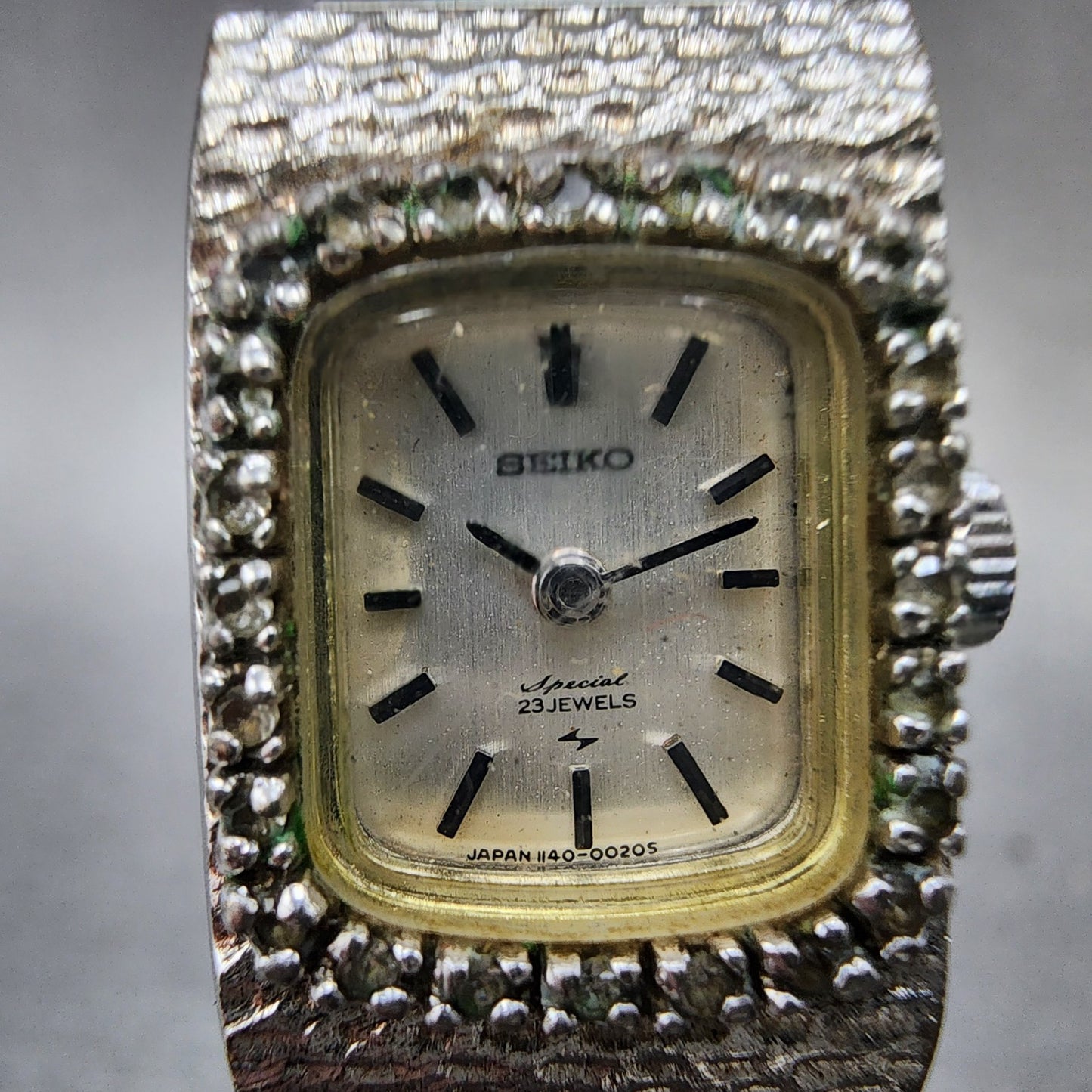 Seiko Tank Watch Women 17mm Silver Dial White Gold Plated Manual Wind Runs 11401