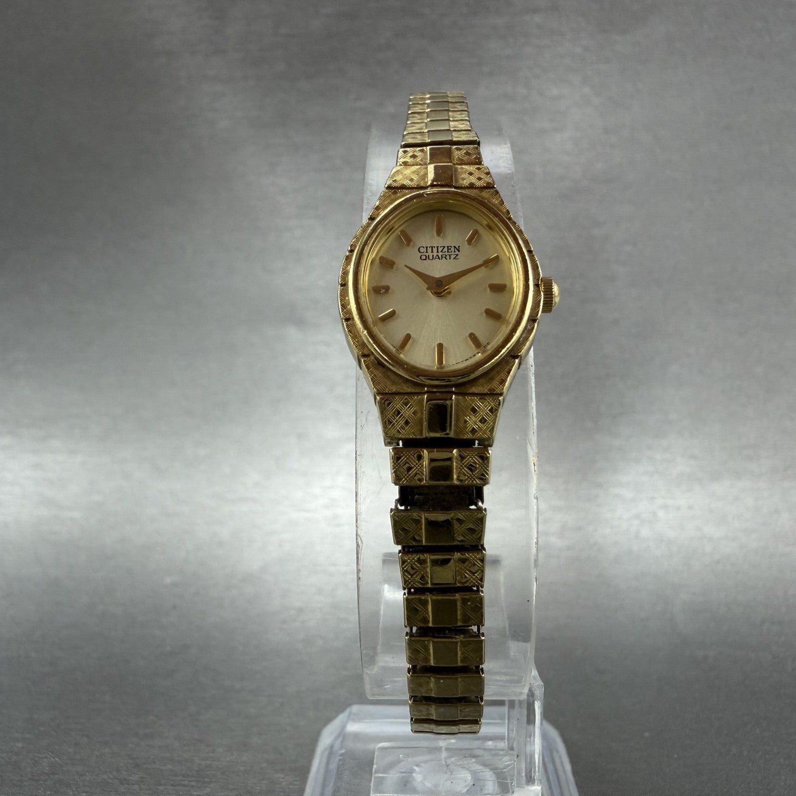 Citizen Watch Women 17mm Champagne Dial Gold Tone 5920S62446 New Battery5