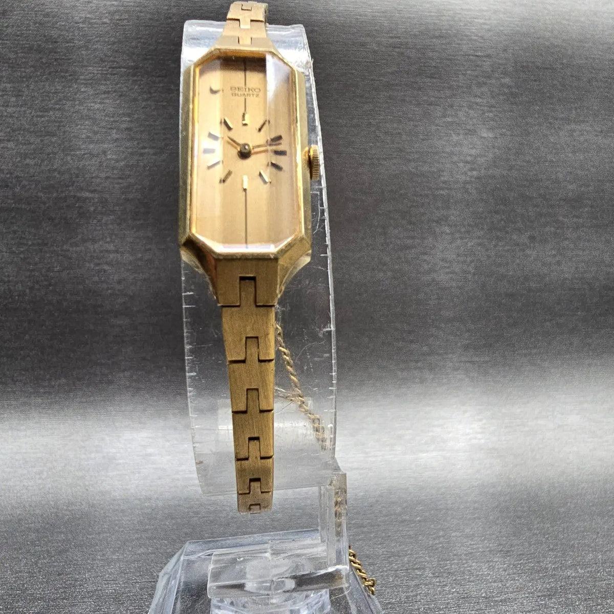 Seiko Watch Women 13mm Gold Dial Gold Tone Rectangle 1320-5989 New Battery5