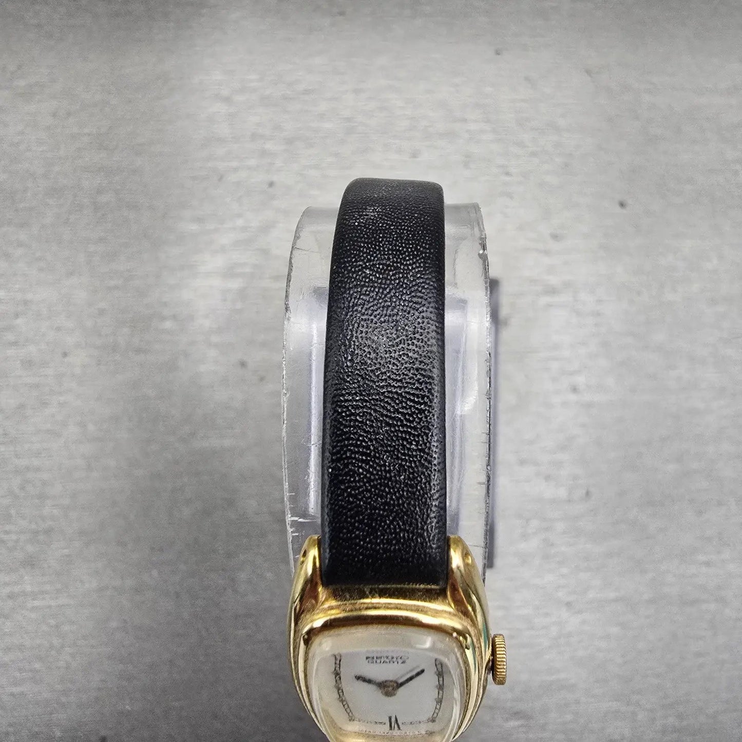 Seiko Watch Women 15mm White Dial Gold Tone Oval 1320-5769 New Battery Vintage4