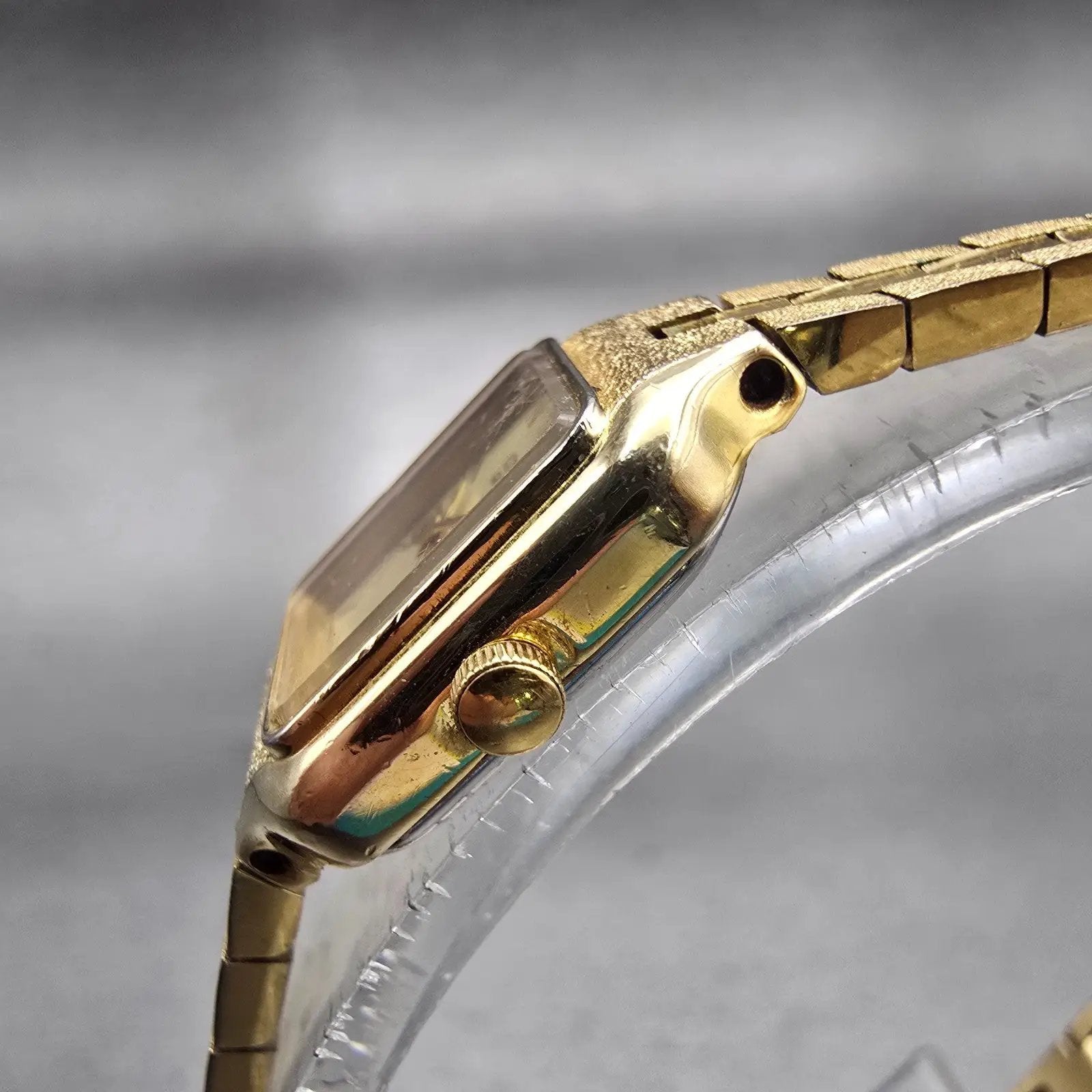 Citizen CQ Watch Women 13mm Champagne Dial Gold Tone 5421-S21389 New Battery VTG2