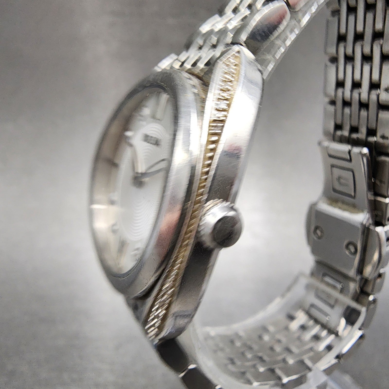 Bulova Diamond Watch Women 30mm Silver Dial Silver Tone 96R212 New Battery2