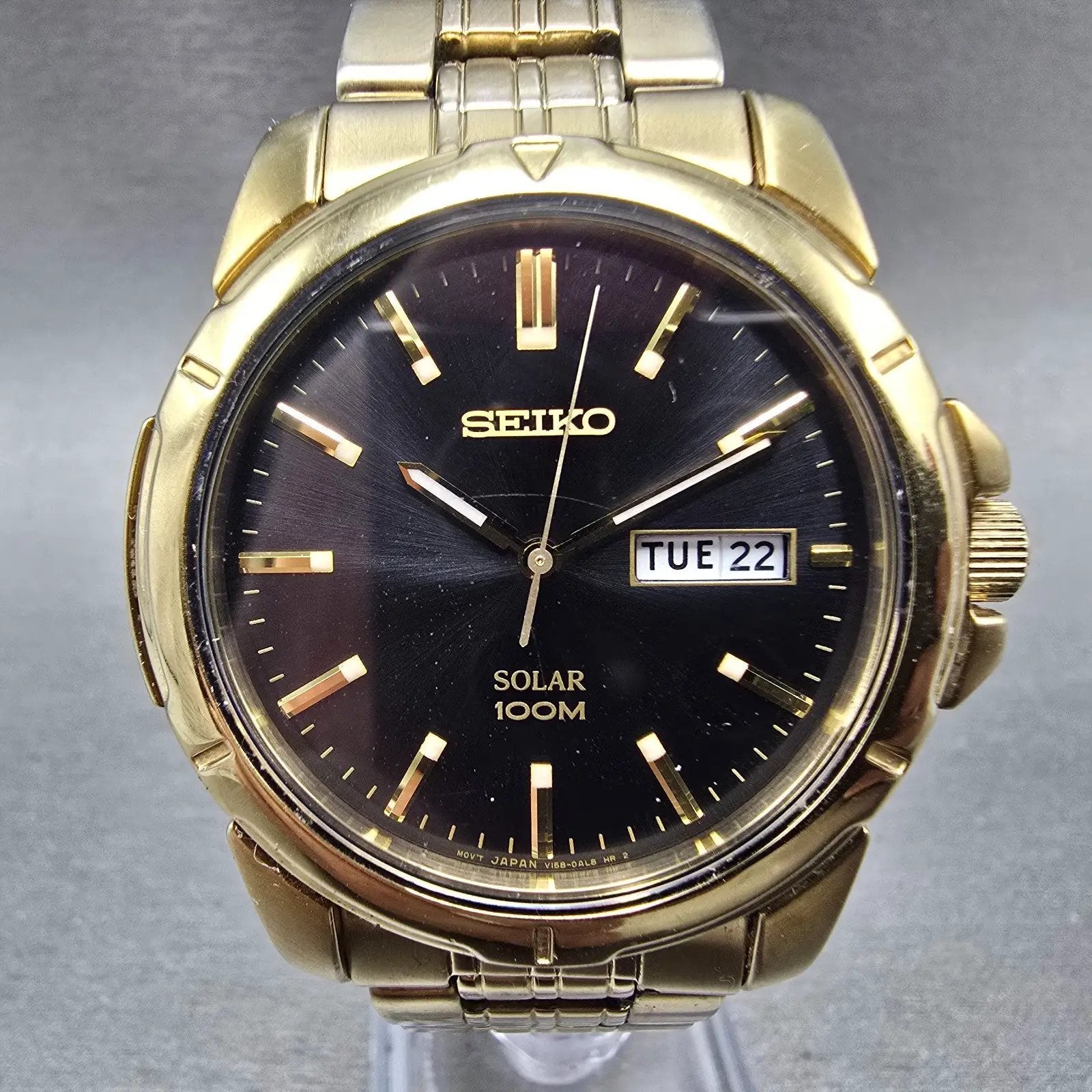 Seiko Solar Watch Men 39mm Black Dial Gold Tone Daydate Round V158-0AD0 Runs HBJ0