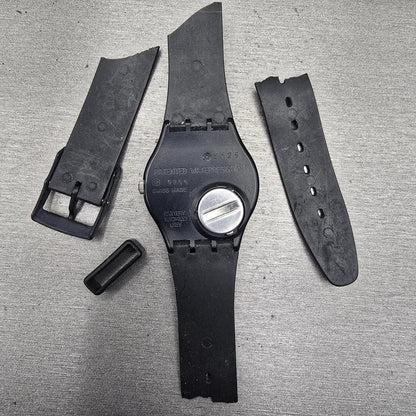Swatch BAD TRIP Watch Men 33mm Black Dial Black Tone Round GB206 New Battery6