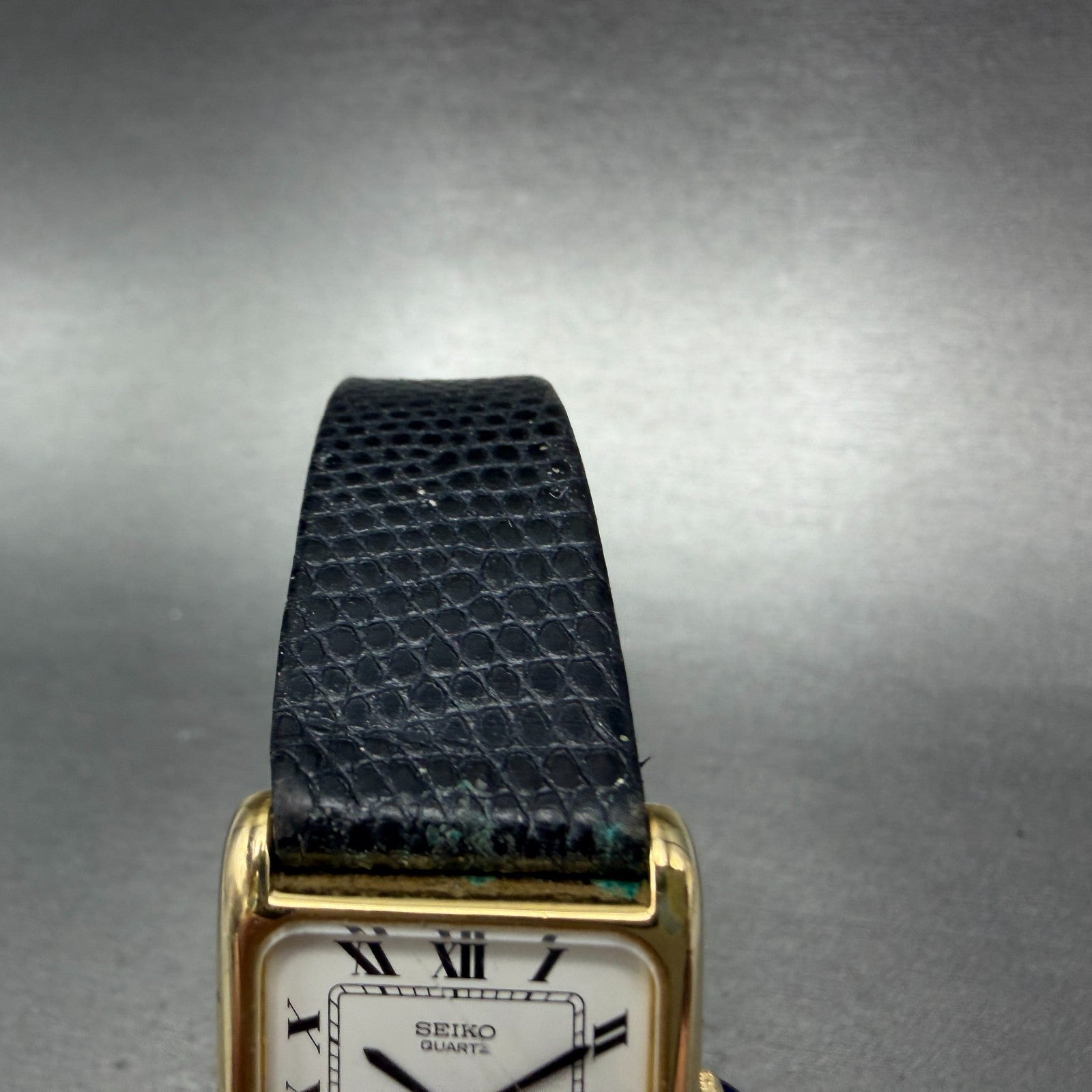 Seiko Tank Watch Women 22mm White Dial Gold Tone Rectangle 2320-5649 New Batt AB4