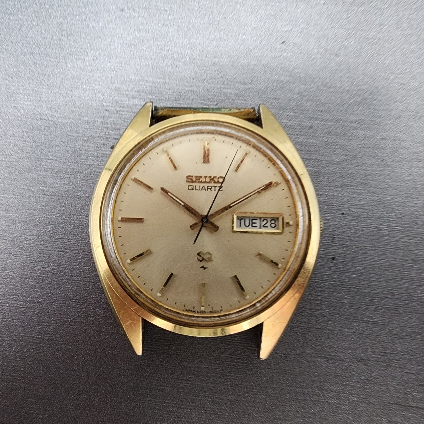 Seiko SQ Watch Men 36mm Champagne Dial Gold Tone Daydate Round 43368089 PARTS0