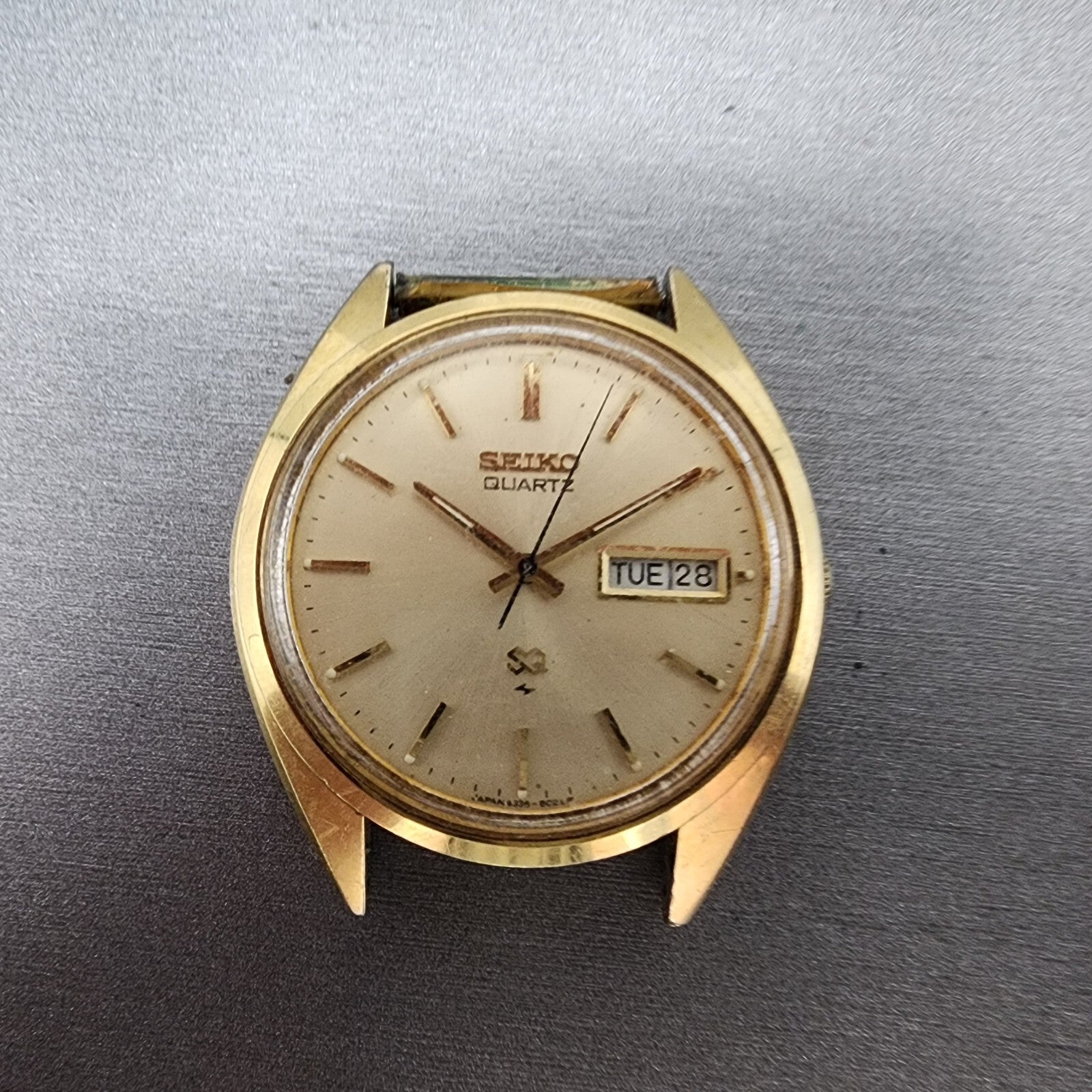 Seiko SQ Watch Men 36mm Champagne Dial Gold Tone Daydate Round 43368089 PARTS0