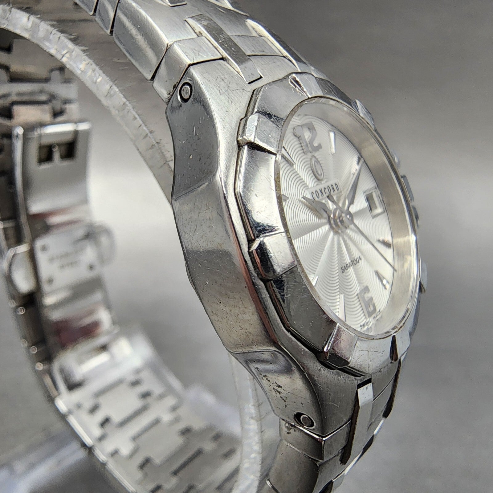 Concord Saratoga Watch Women 25mm White Dial Stainless Steel Date Round New Batt3