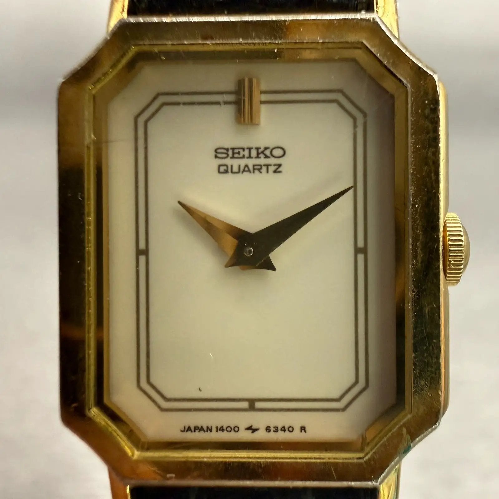 Seiko Watch Women 18mm Ivory Dial Gold Tone Rectangle 1400-8440 New Battery VTG1