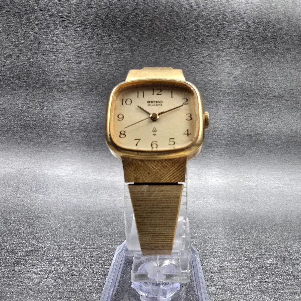 Seiko Watch Women 21mm Champagne Dial Gold Tone Rectangle 4301-5010 New Battery5