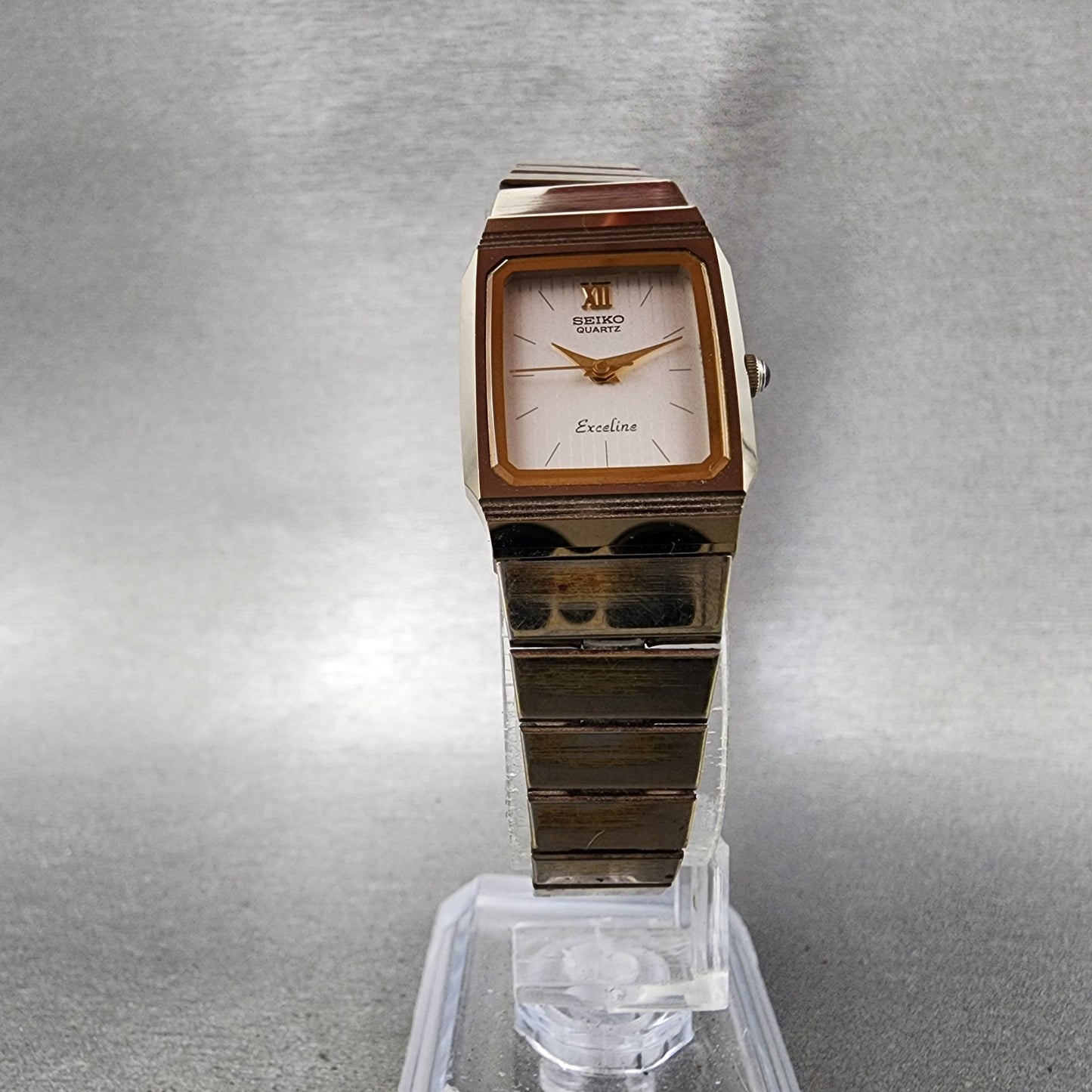 Seiko Exceline Tank Watch Women 19mm Silver Dial Gold Tone Rectangle New Battery5