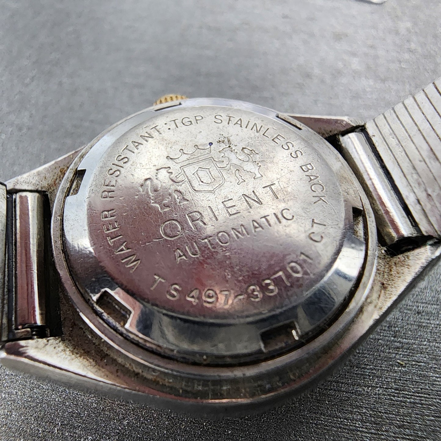 Orient Minimatic Watch Women 25mm MOP Dial Two Tone Date 49733701 Runs9
