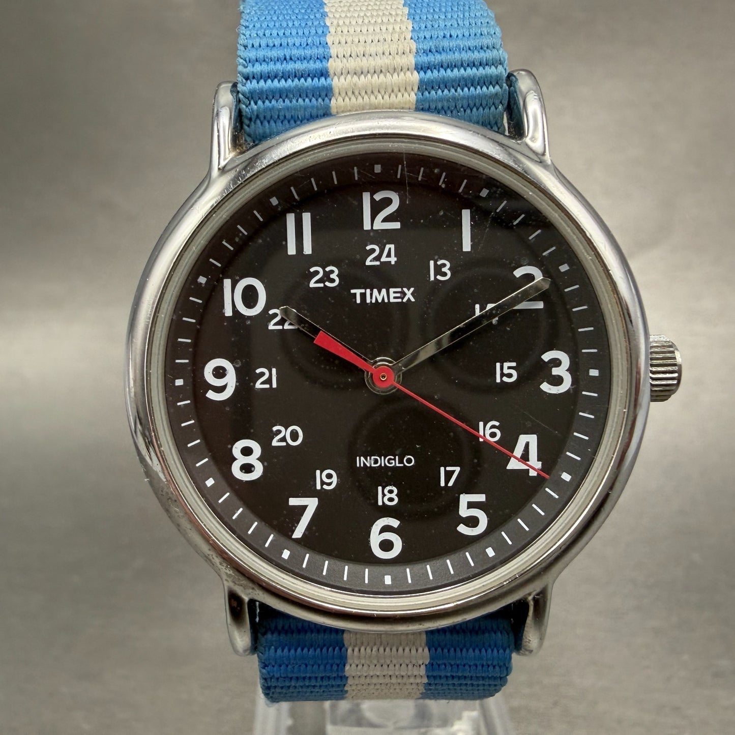Timex Weekender Watch Men 37mm Black Dial Silver Tone Round T2N647 New Battery0