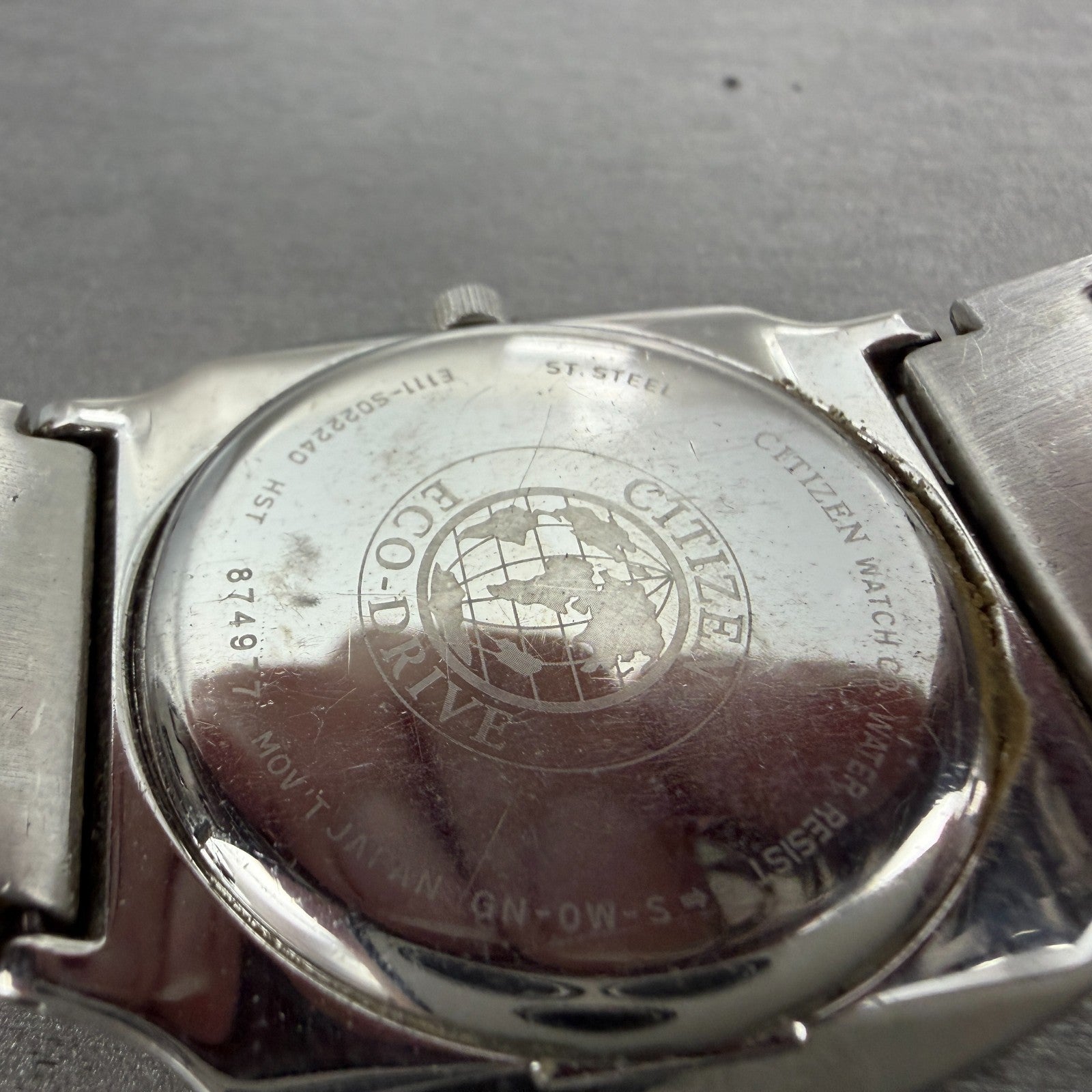 Citizen Eco-Drive Watch Men 38mm Gray Dial Silver Tone Date Round E111-S0222409