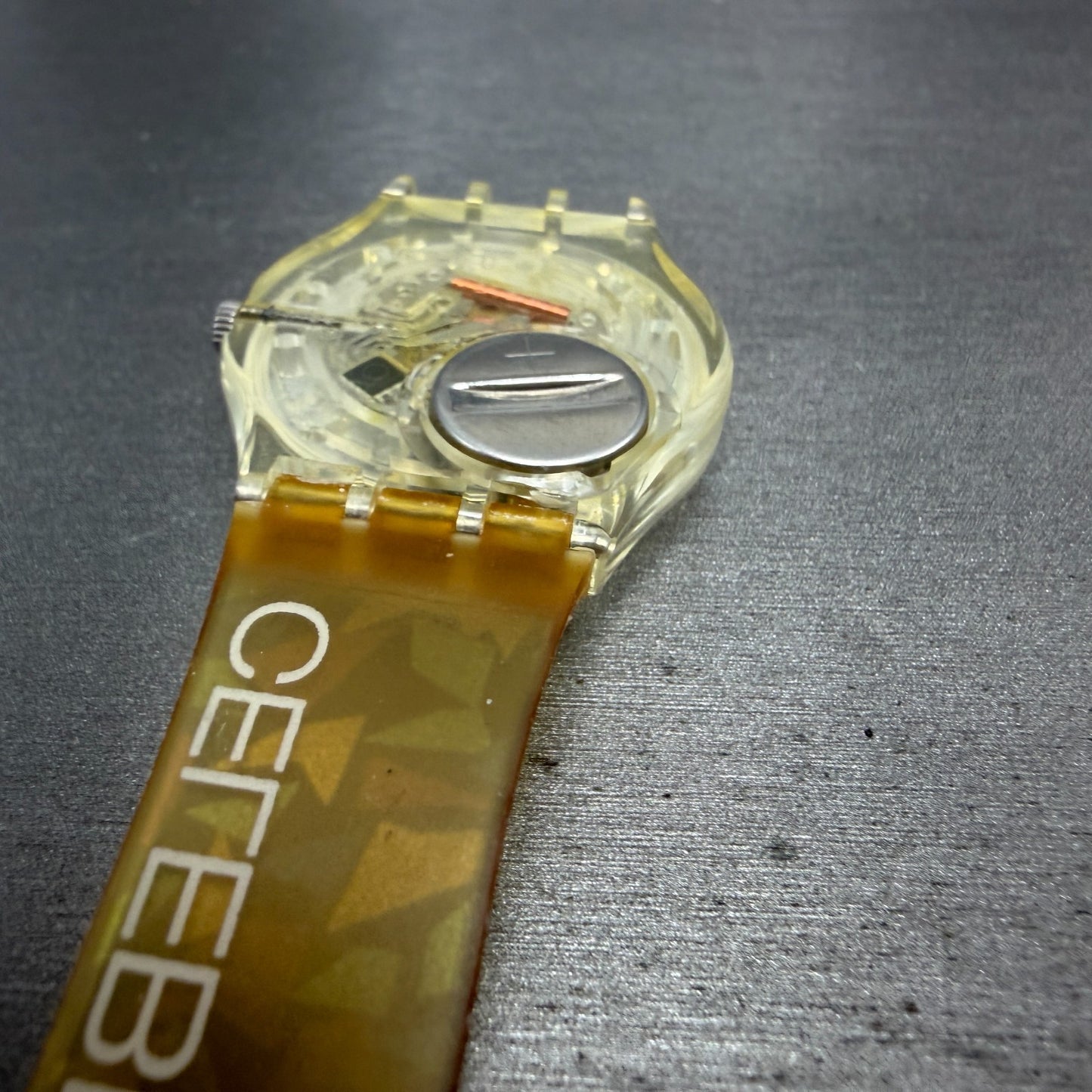 Swatch Watch Unisex 34mm White Dial Clear Case Celebrate time New Battery13