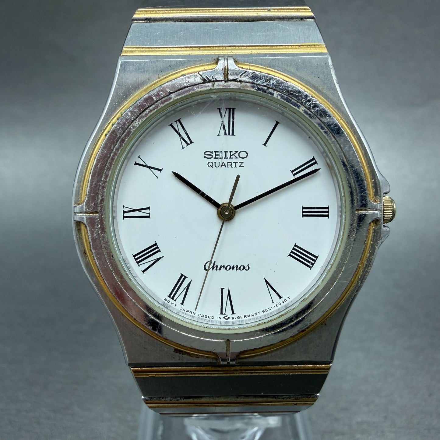 Seiko Chronos Watch Men 32mm White Dial Two Tone Round 9021-6030 New Battery0