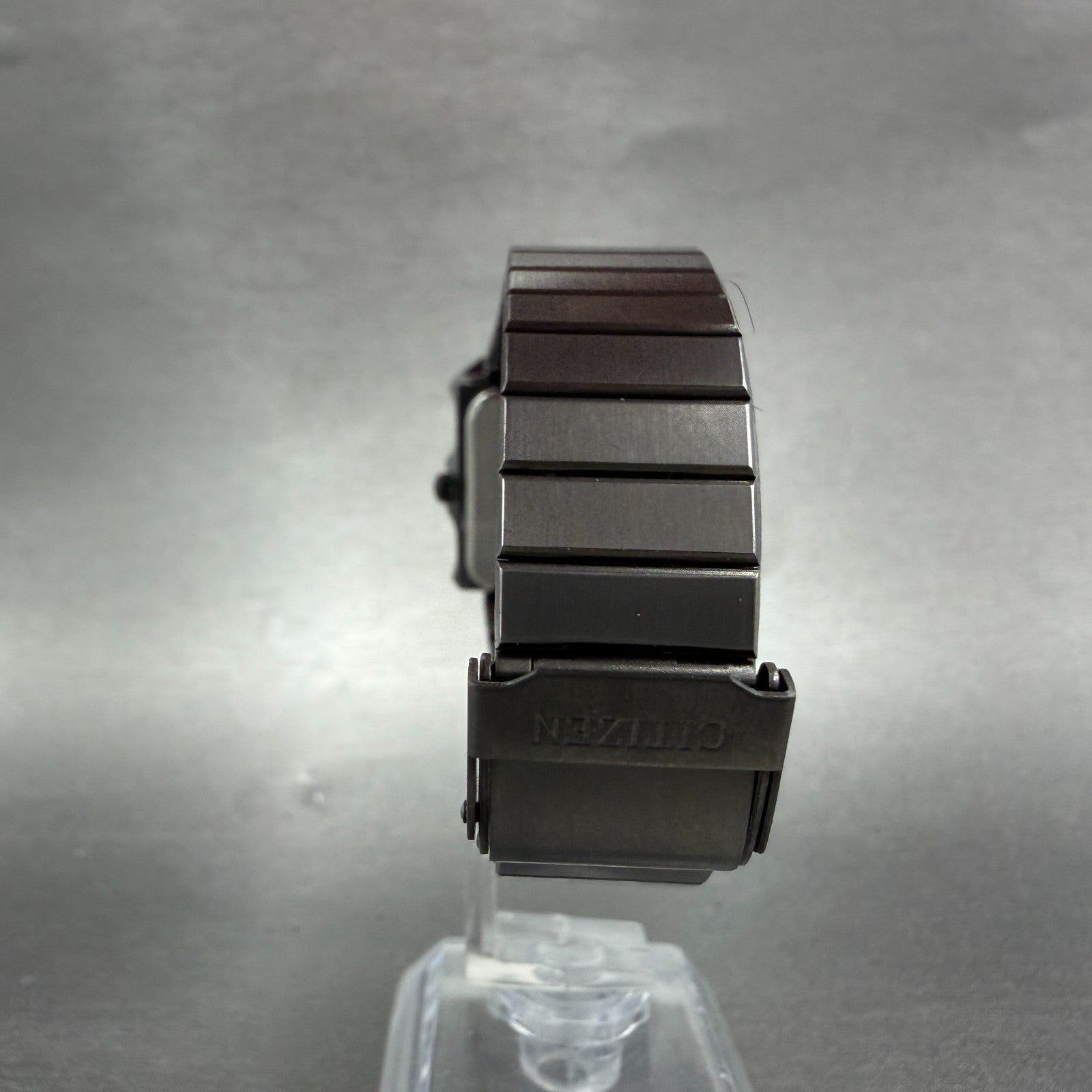 Citizen CQ Watch Women 28mm Black Dial Gray Tone Rectangle 3630 New Battery7