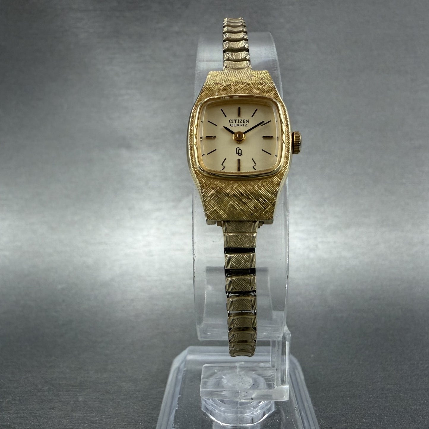 Citizen CQ Watch Women 16mm Champagne Dial Gold Tone 3220891422 New Battery5