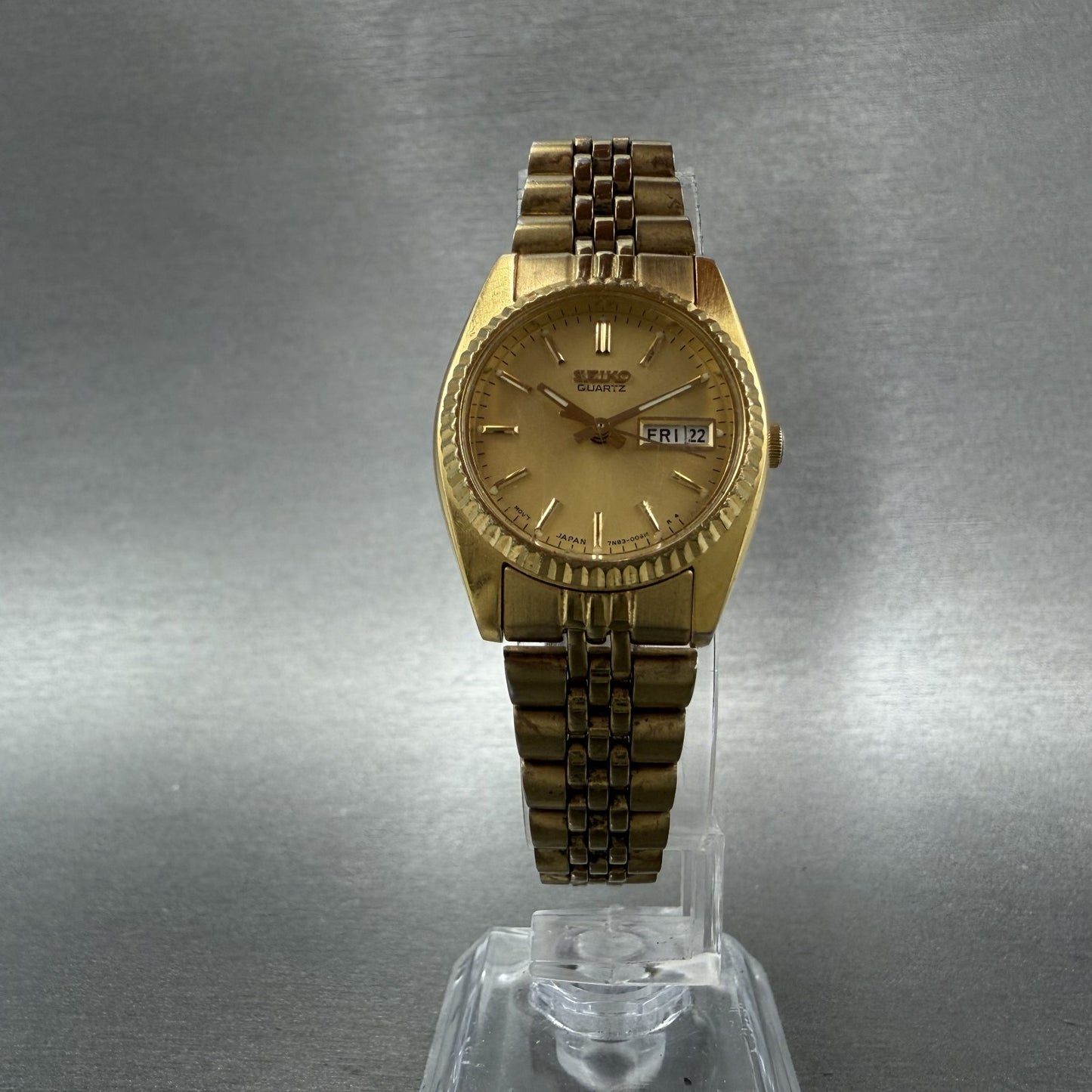Seiko Watch Women 25mm Gold Dial Gold Tone Daydate Round 7N830041 New Battery5